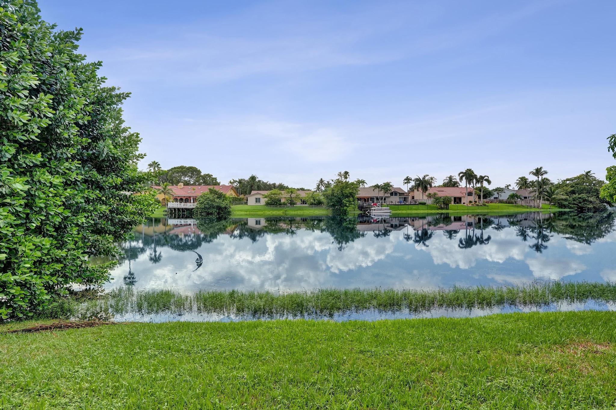 11340 Lakeshore, Cooper City FL 33026