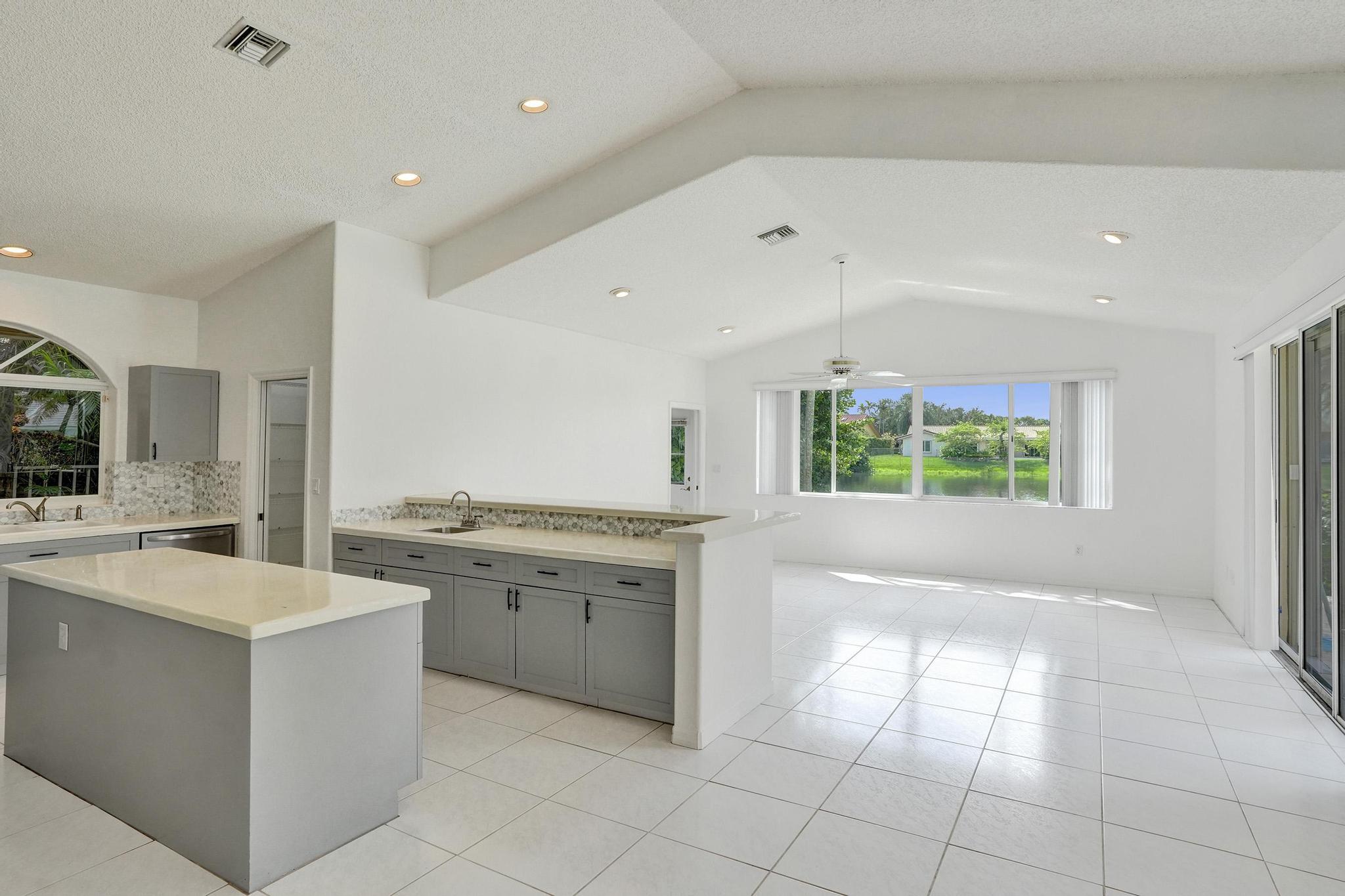 11340 Lakeshore, Cooper City FL 33026
