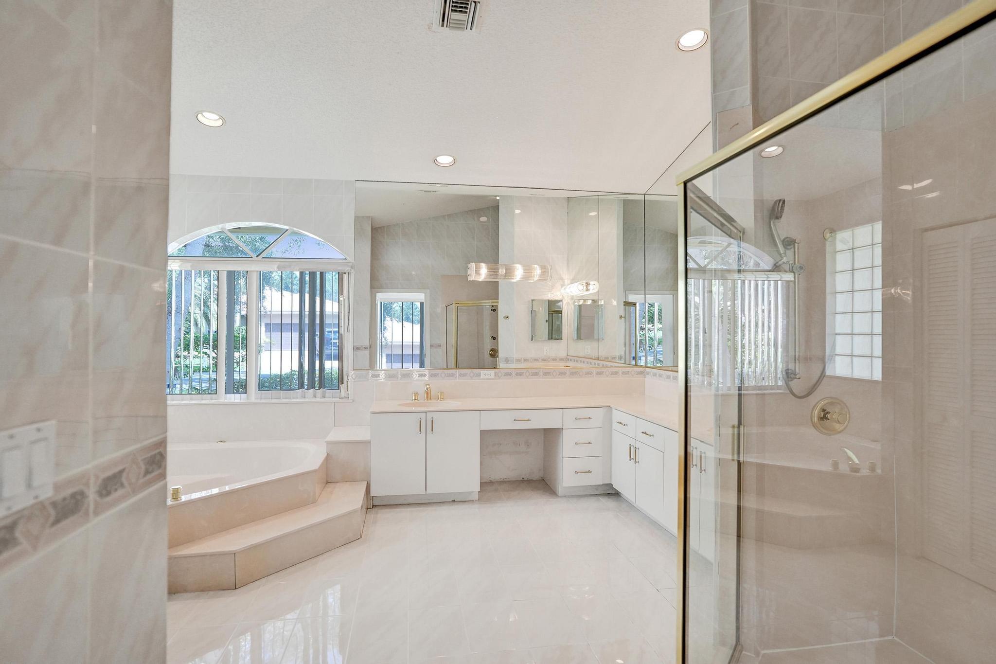 11340 Lakeshore, Cooper City FL 33026