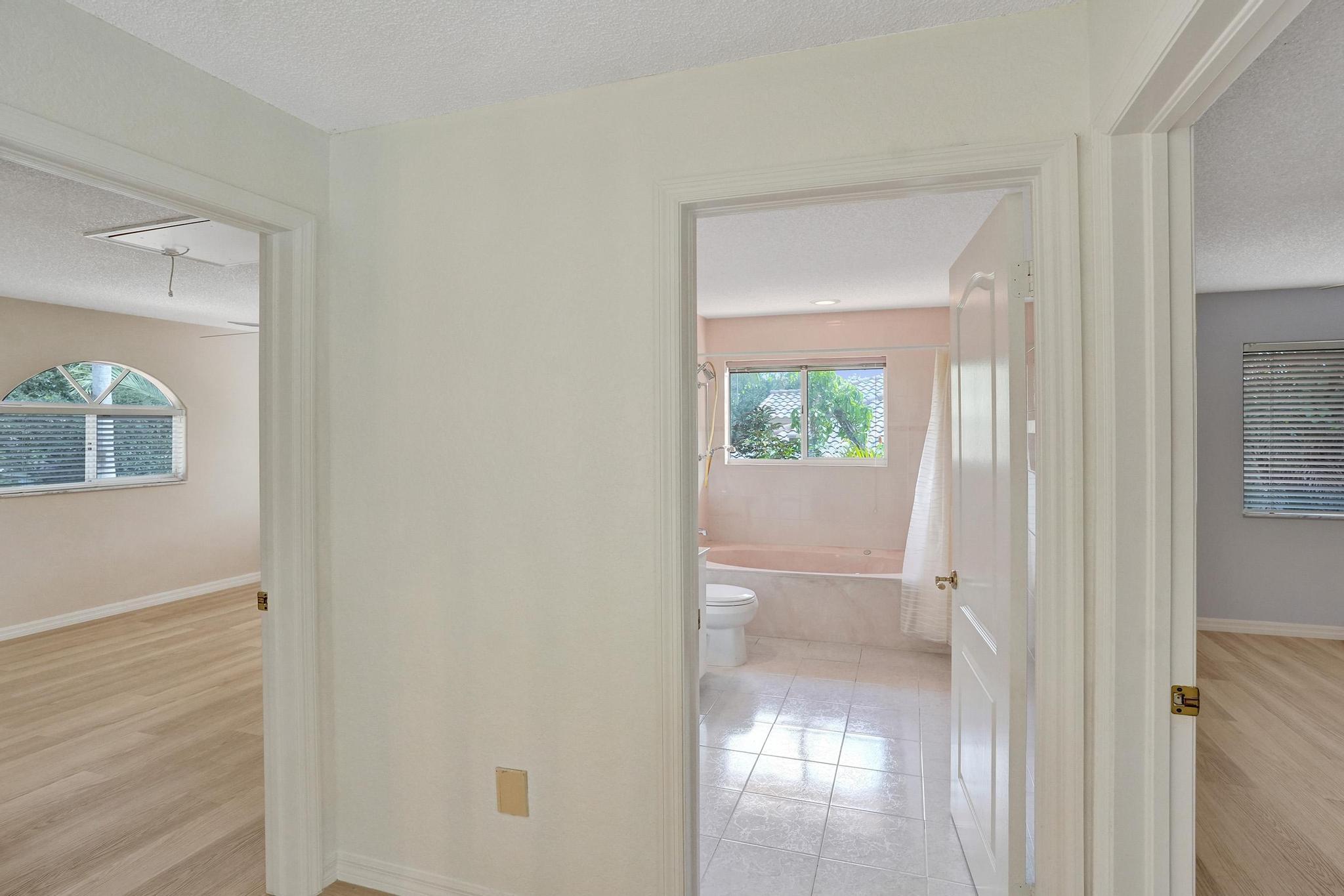 11340 Lakeshore, Cooper City FL 33026