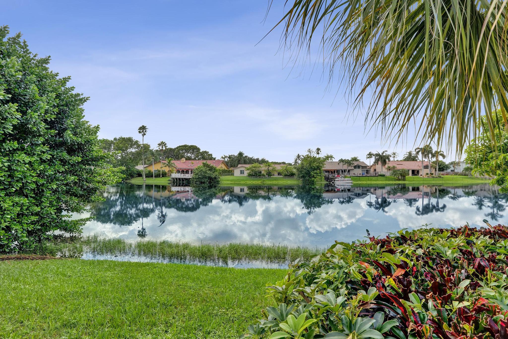 11340 Lakeshore, Cooper City FL 33026