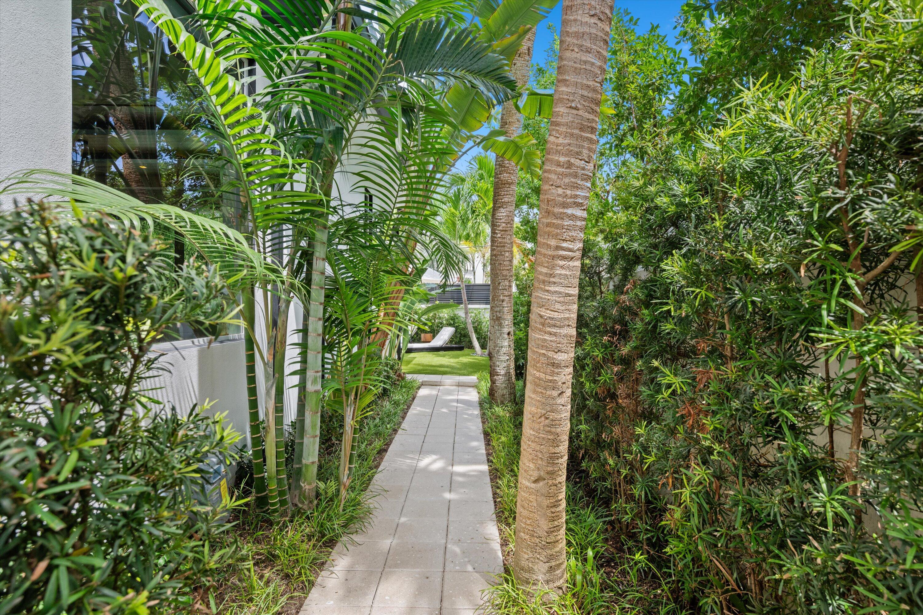745 Park, Boca Raton FL 33432