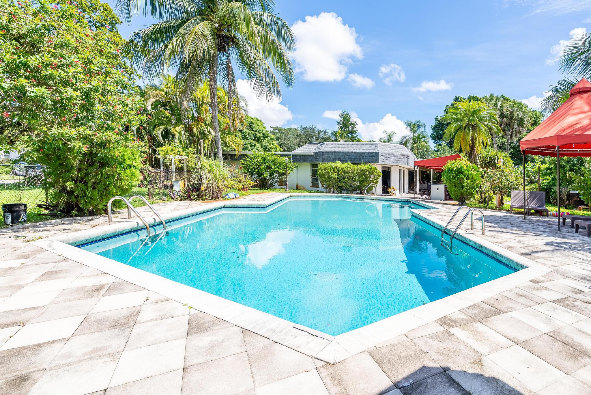 5104 White Oak, Tamarac FL 33319