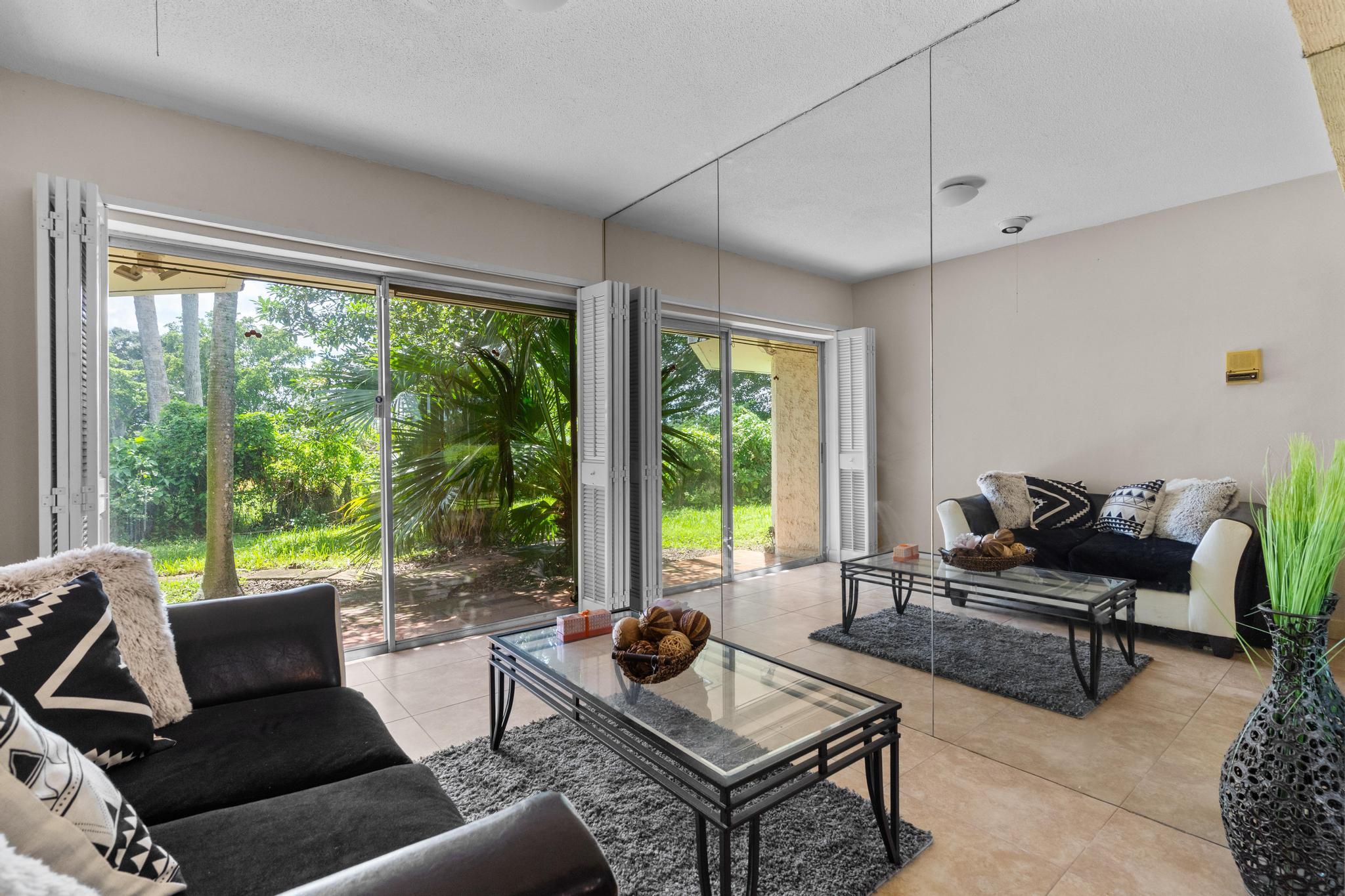 5104 White Oak, Tamarac FL 33319
