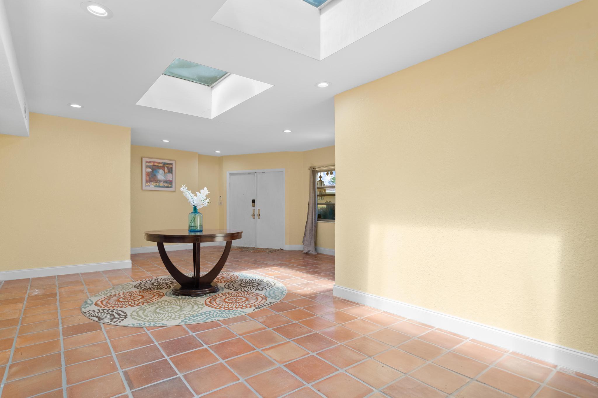 5104 White Oak, Tamarac FL 33319
