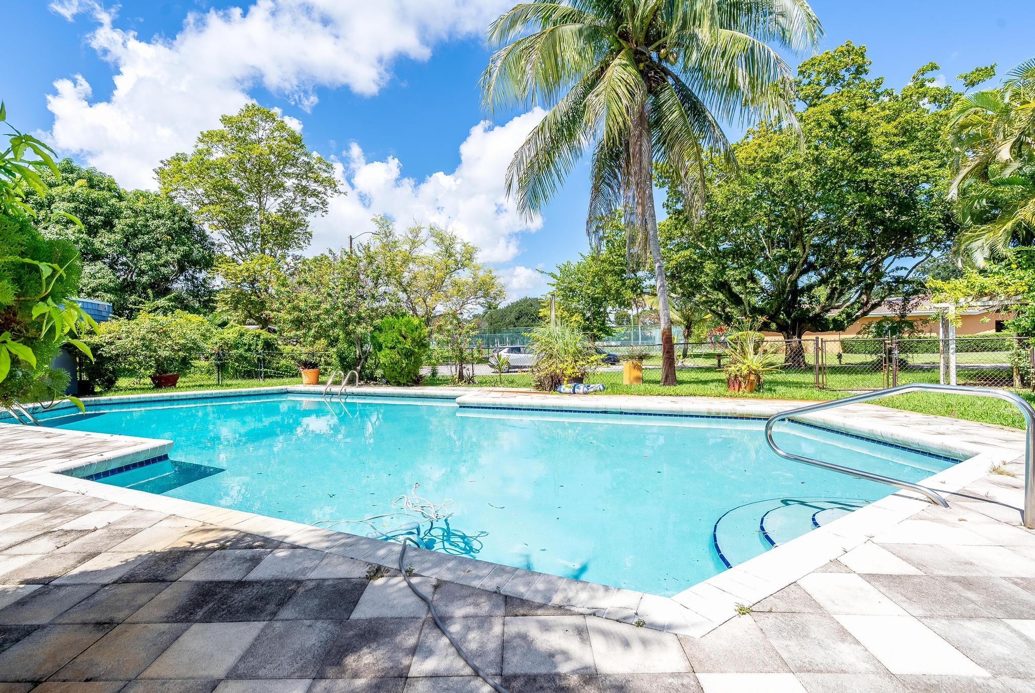 5104 White Oak, Tamarac FL 33319