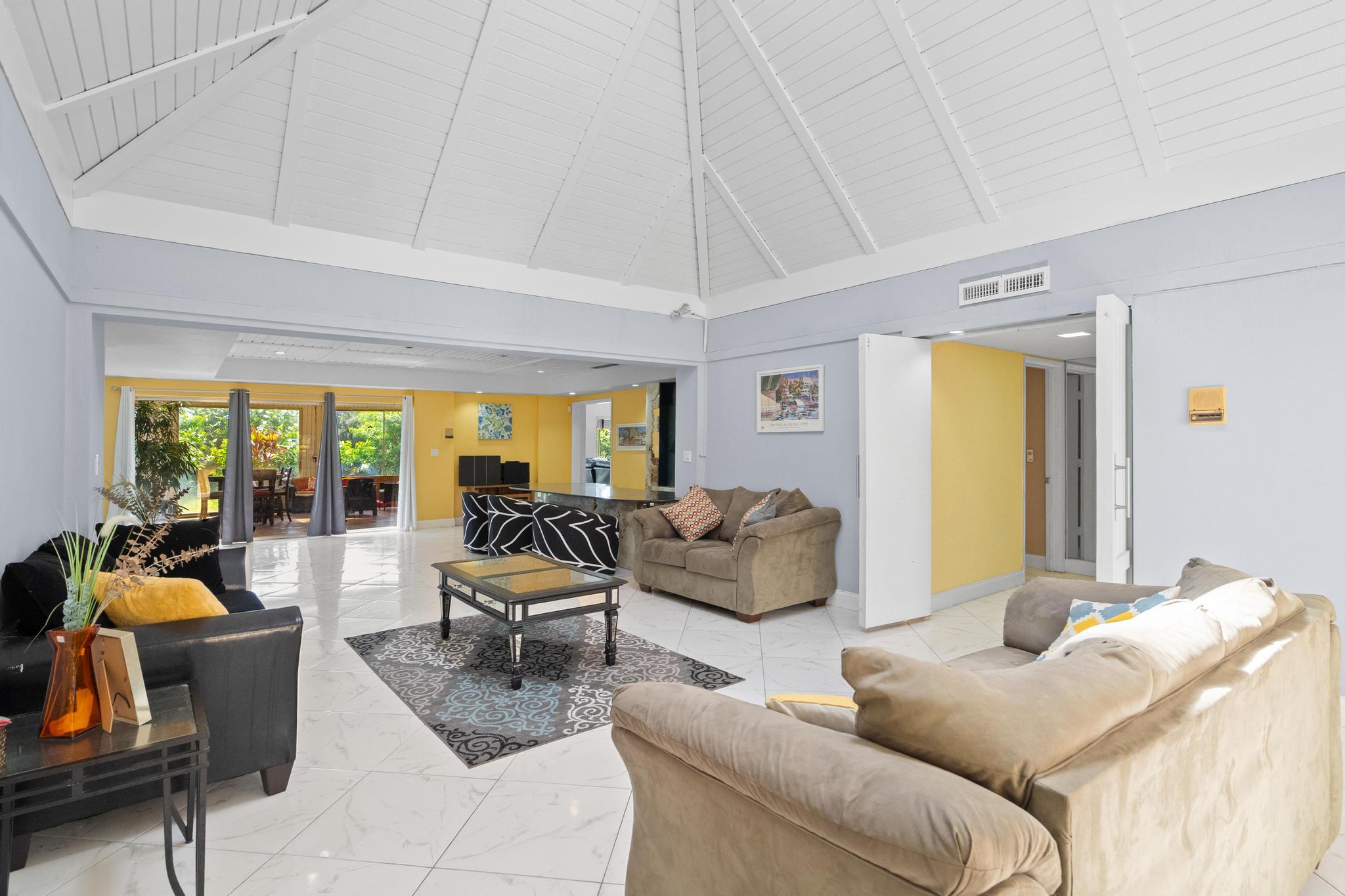 5104 White Oak, Tamarac FL 33319