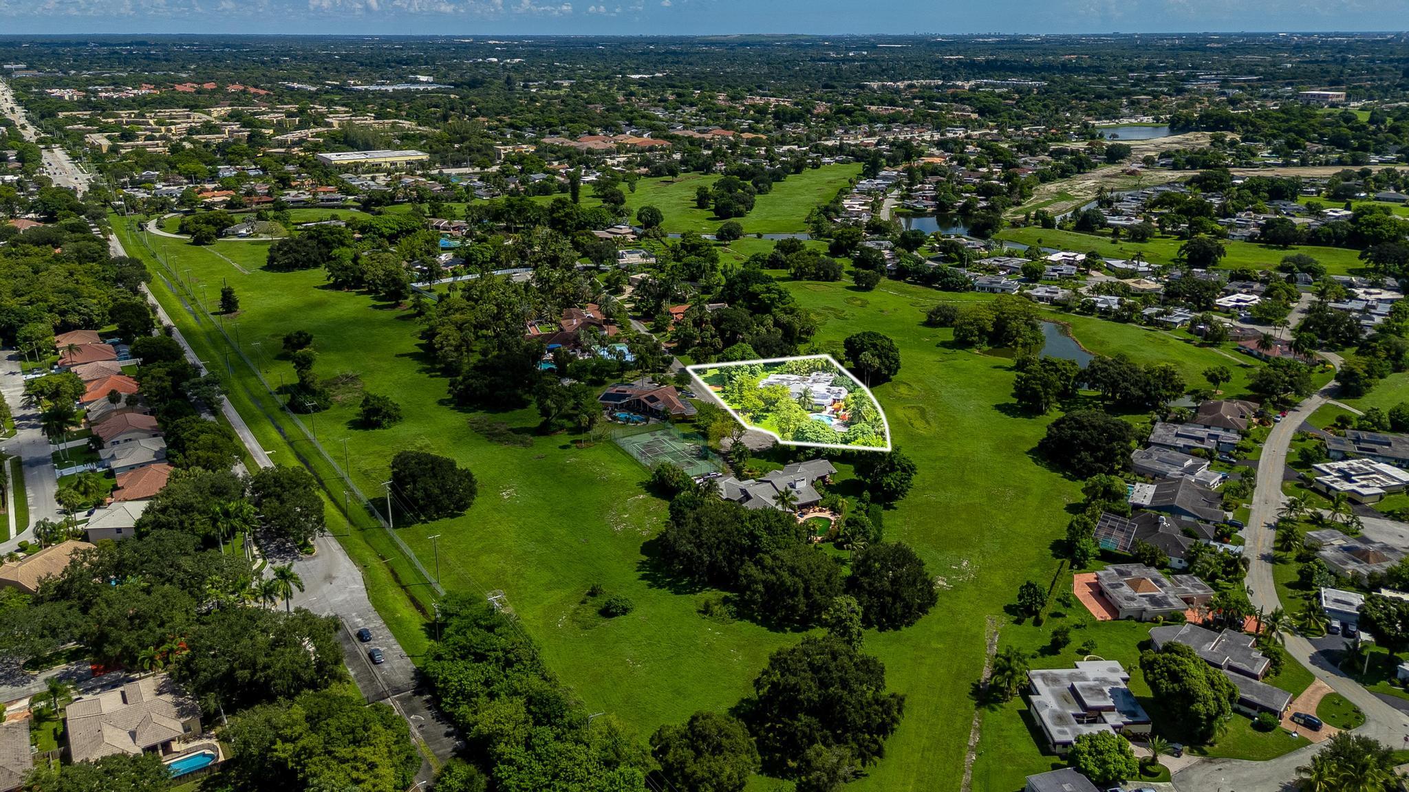 5104 White Oak, Tamarac FL 33319