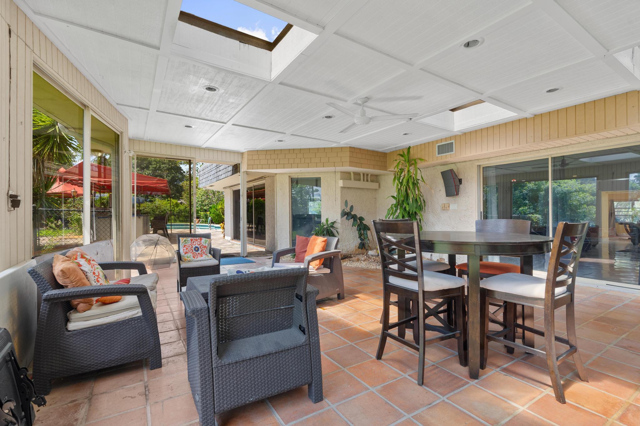 5104 White Oak, Tamarac FL 33319
