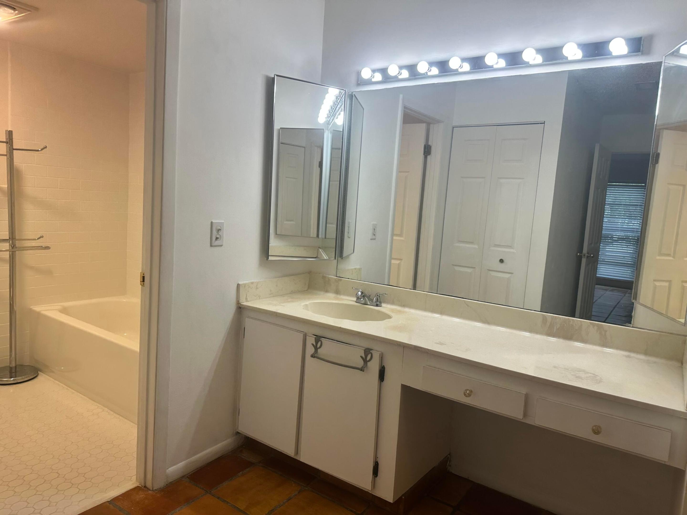 21535 CYPRESS HAMMOCK #36J, Boca Raton FL 33428