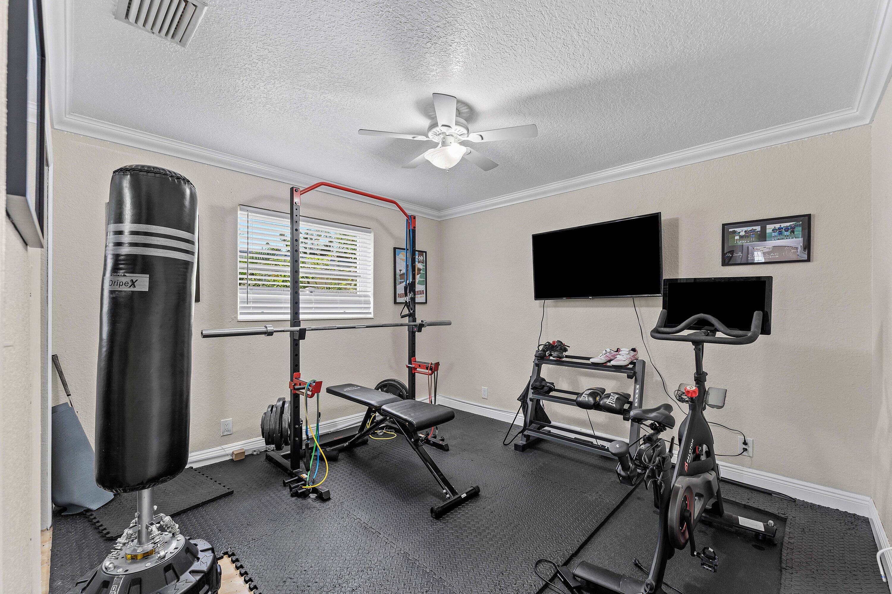 4481 SW 37th, Dania Beach FL 33312