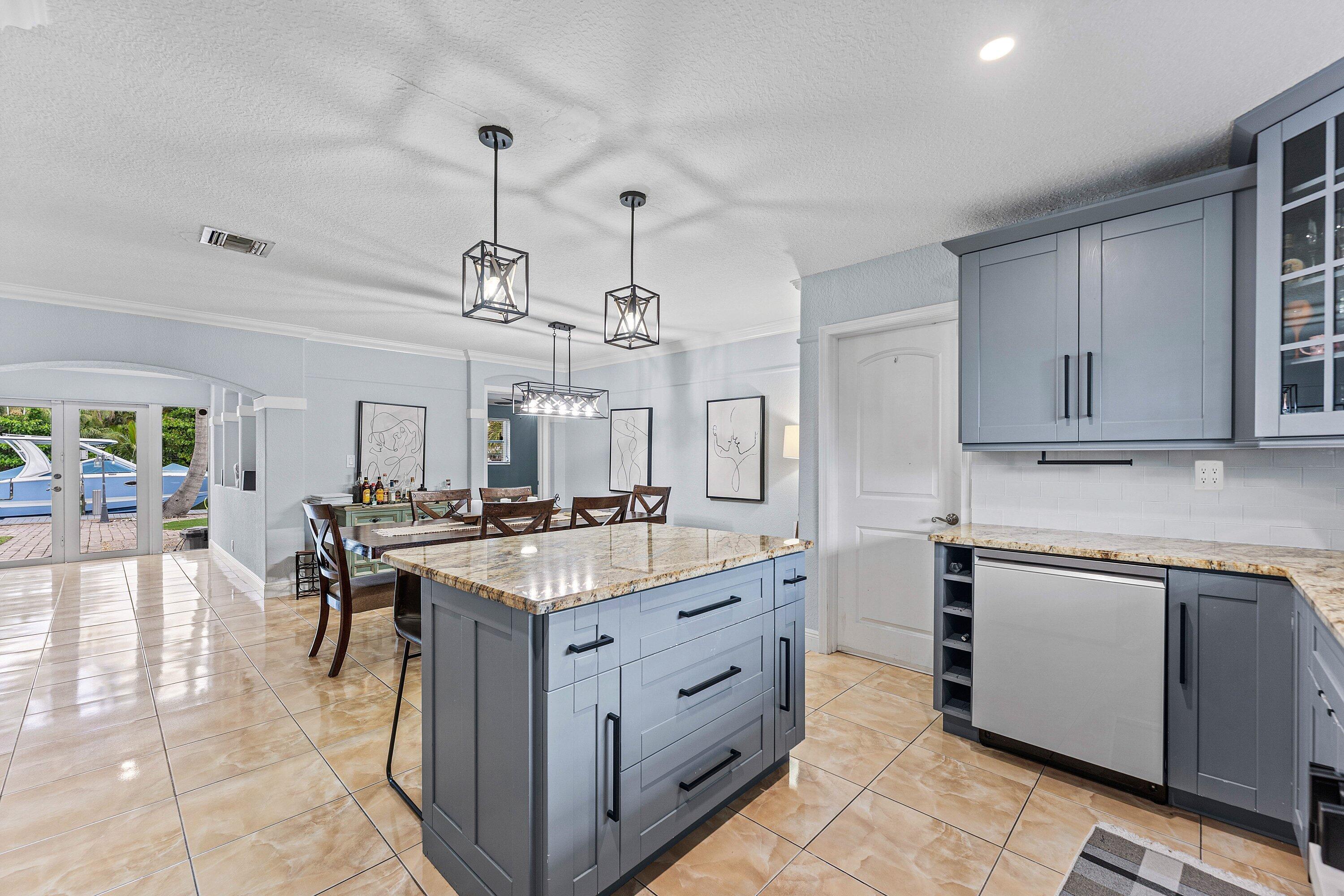 4481 SW 37th, Dania Beach FL 33312