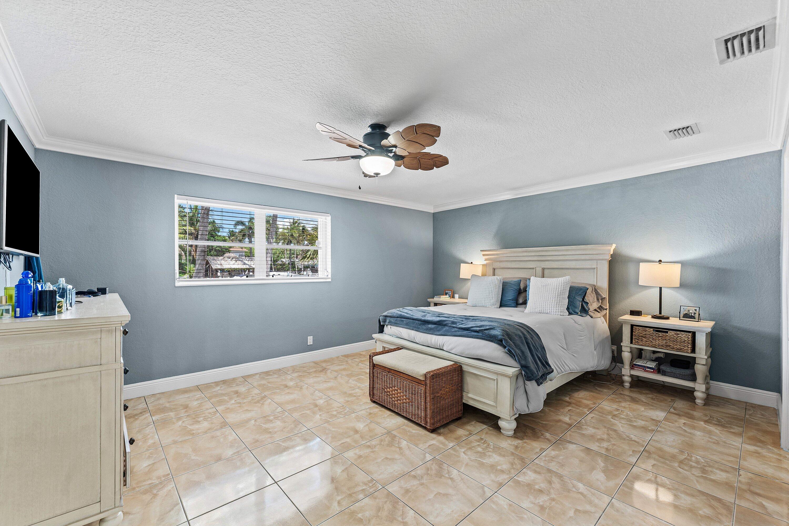 4481 SW 37th, Dania Beach FL 33312