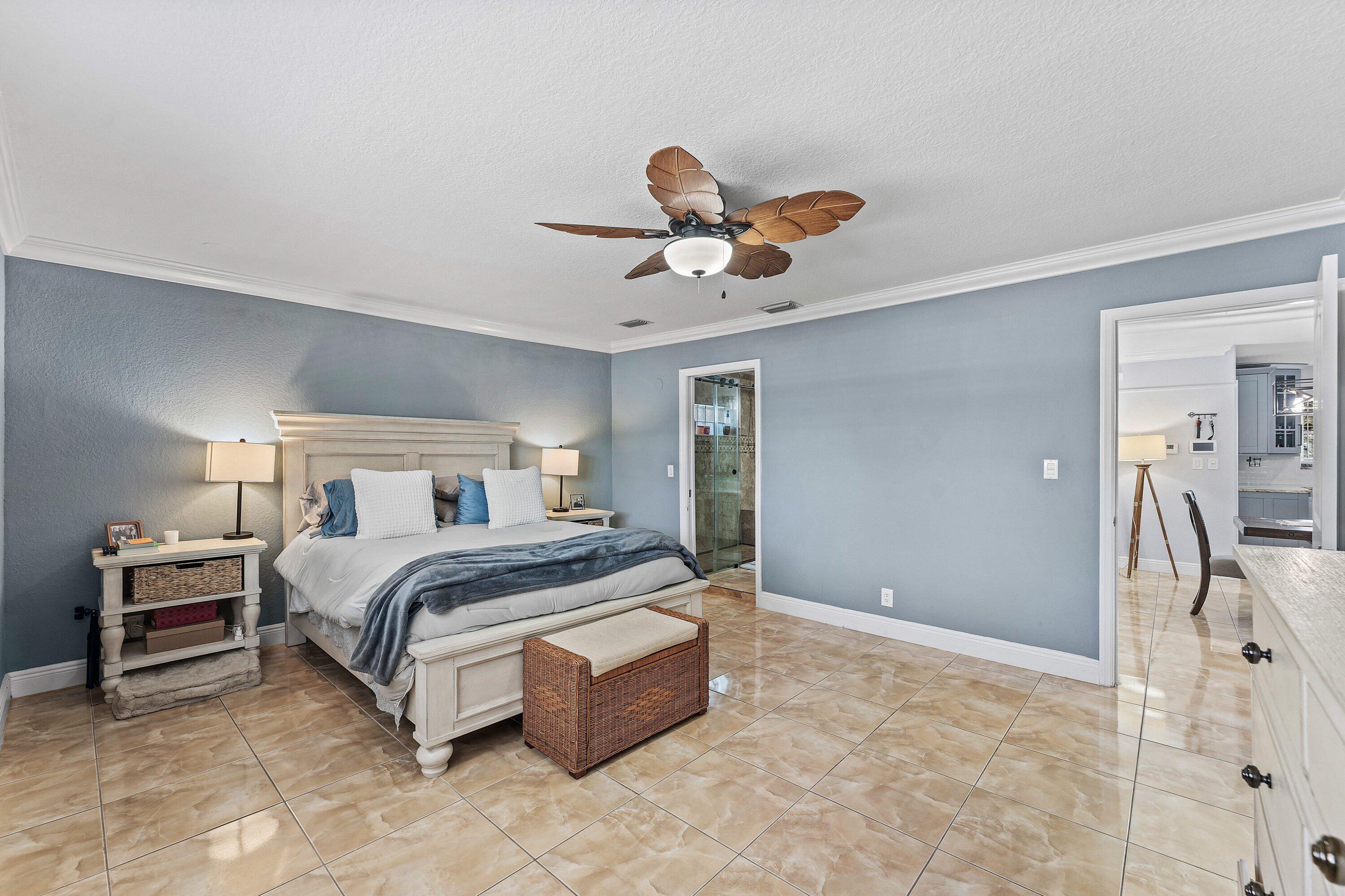 4481 SW 37th, Dania Beach FL 33312