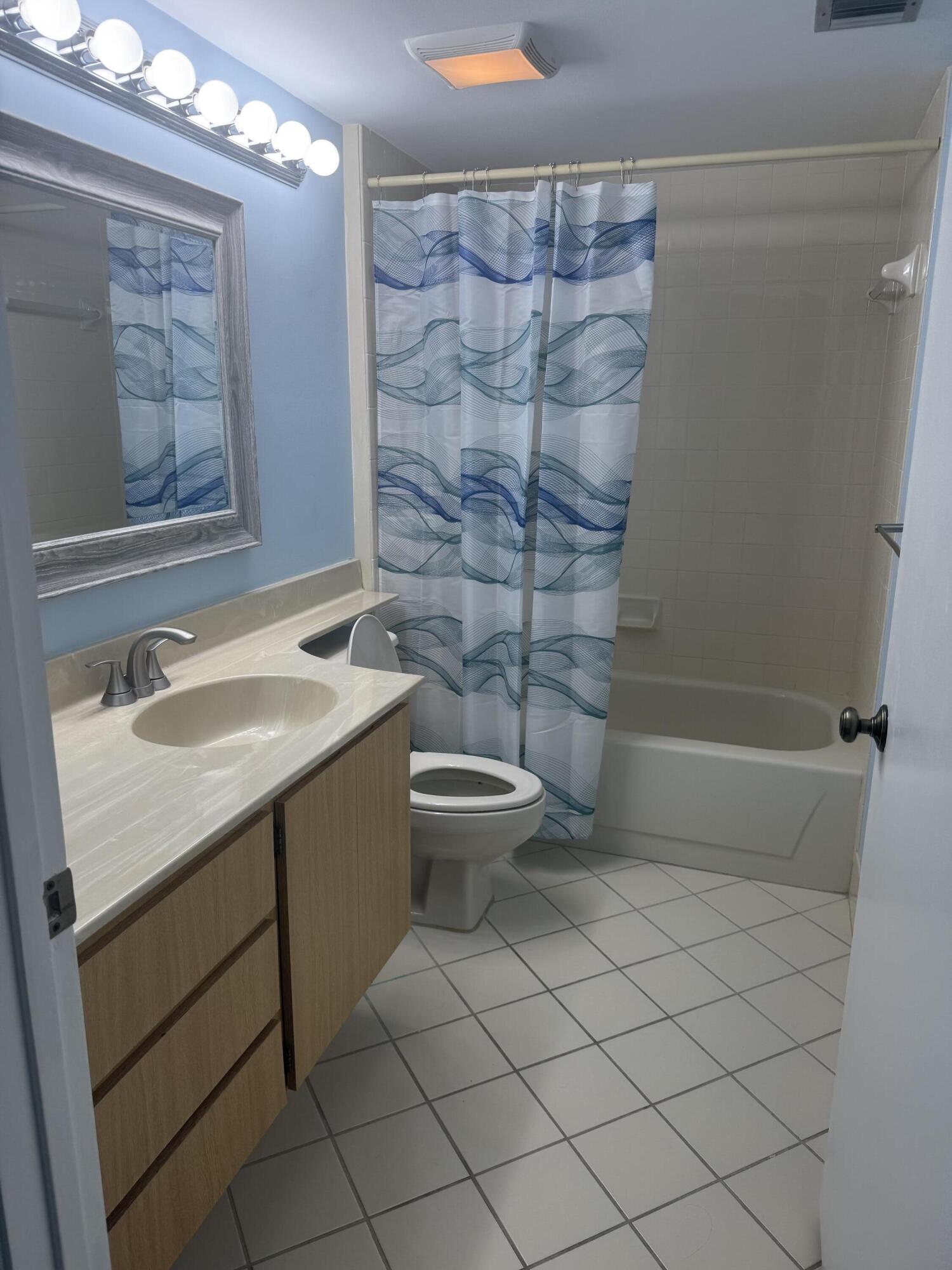101 OCEAN BLUFFS #402, Jupiter FL 33477