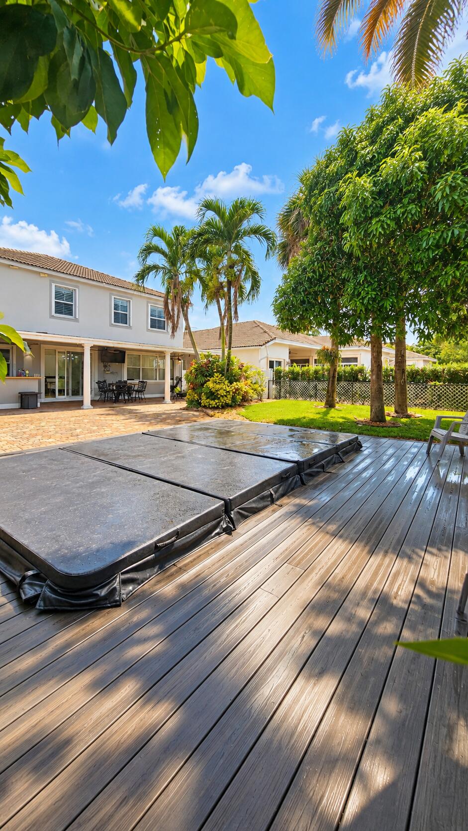 443 PINE TREE, Atlantis FL 33462