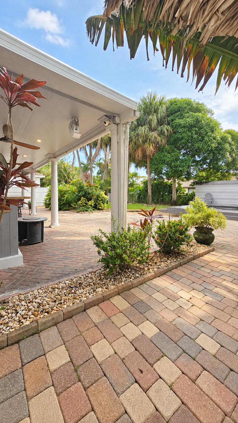 443 PINE TREE, Atlantis FL 33462