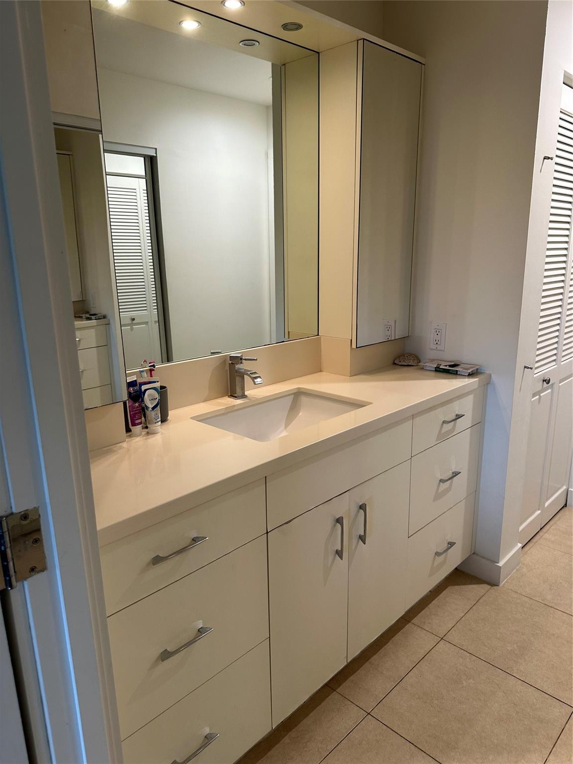 4900 N OCEAN #605, Lauderdale By The Sea FL 33308