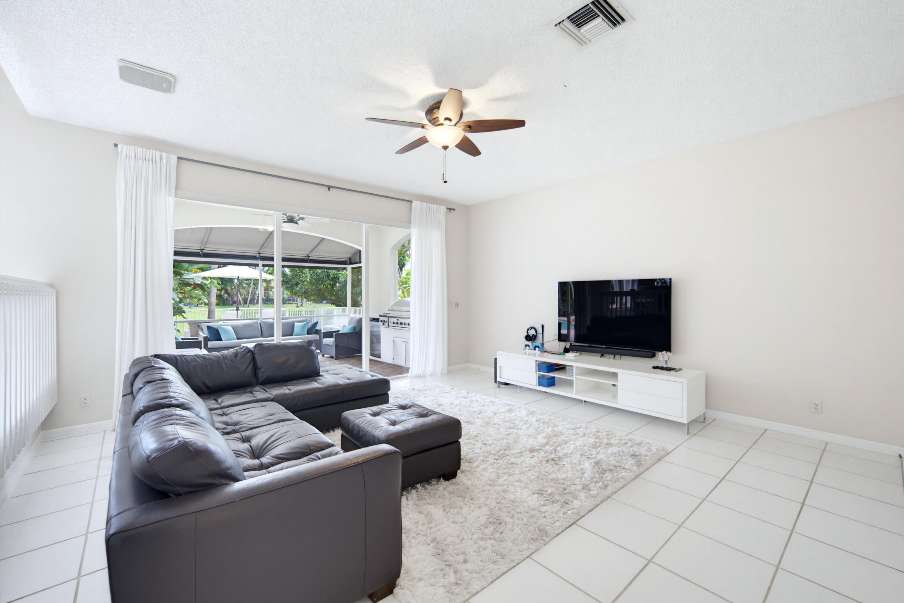 19614 STAR ISLAND, Boca Raton FL 33498
