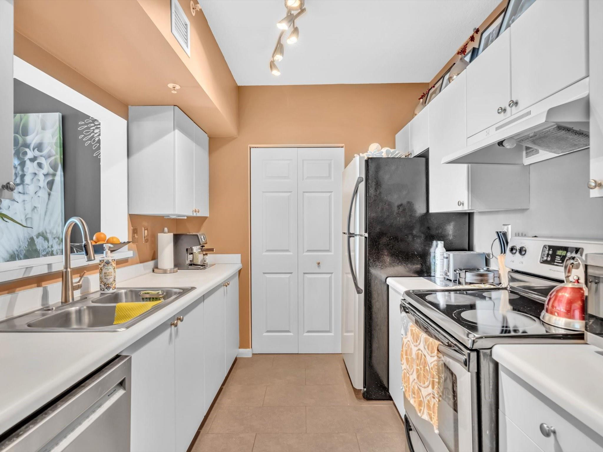 3020 NE 32nd #611, Fort Lauderdale FL 33308