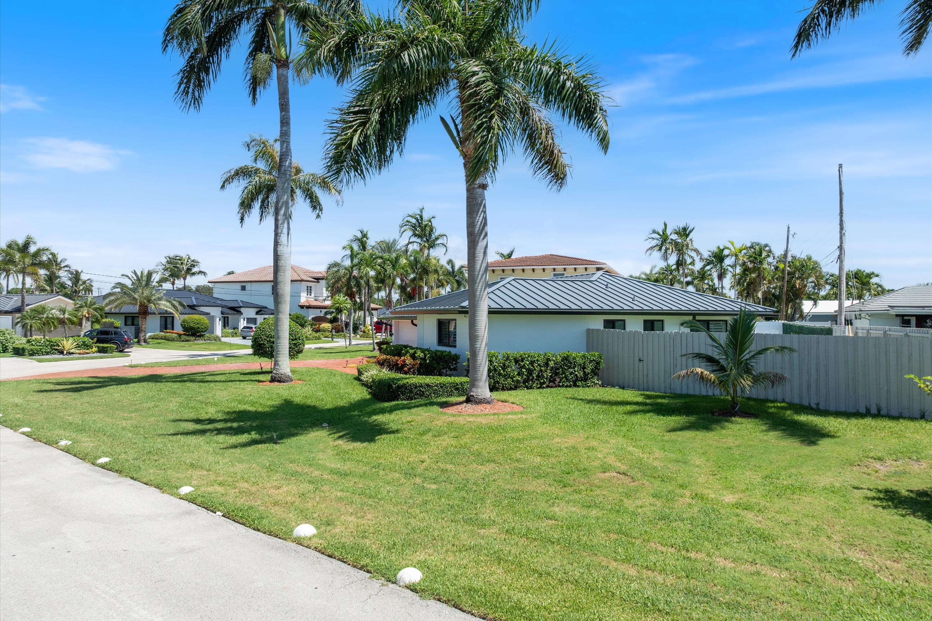 4410 NE 24TH, Lighthouse Point FL 33064