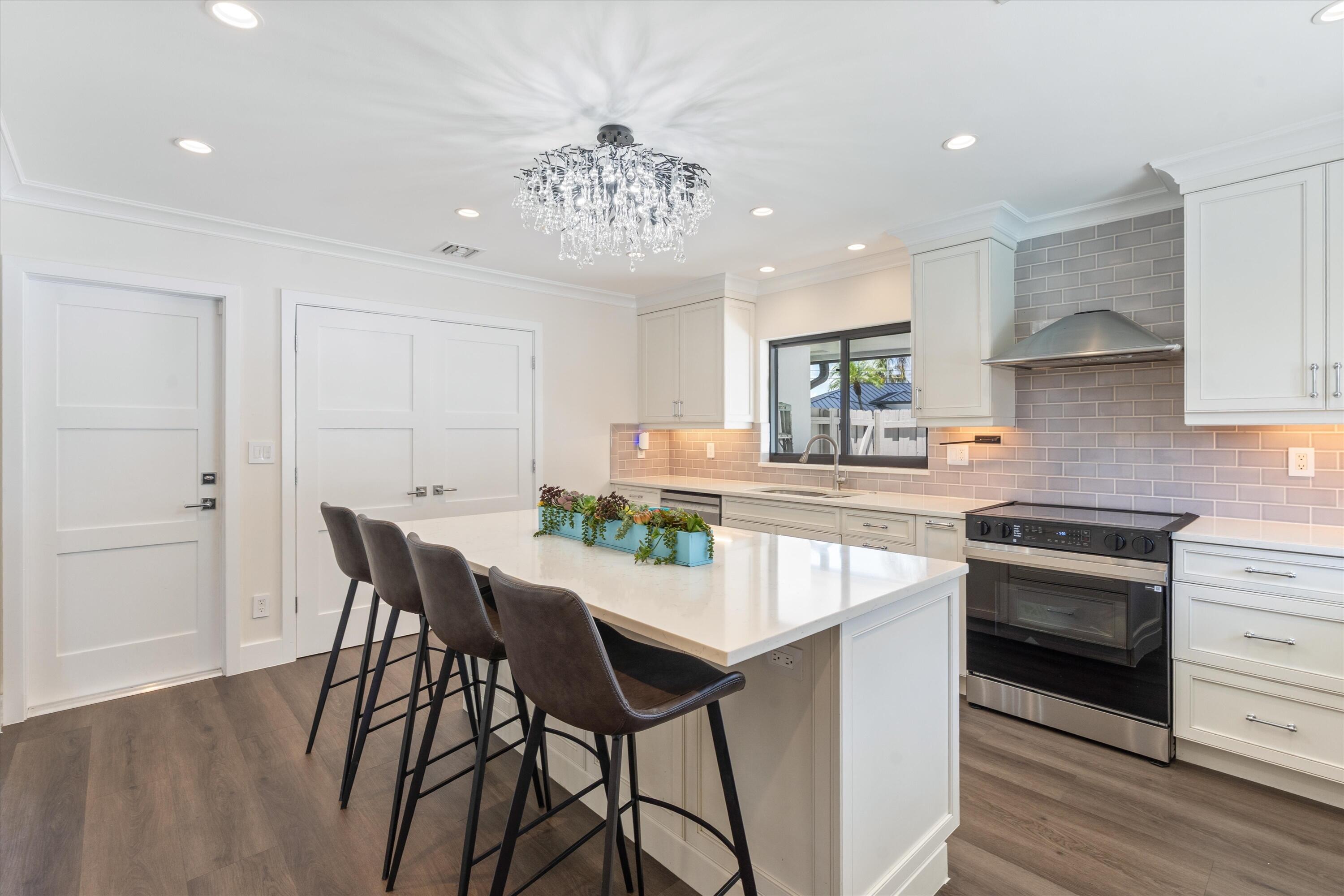 4410 NE 24TH, Lighthouse Point FL 33064