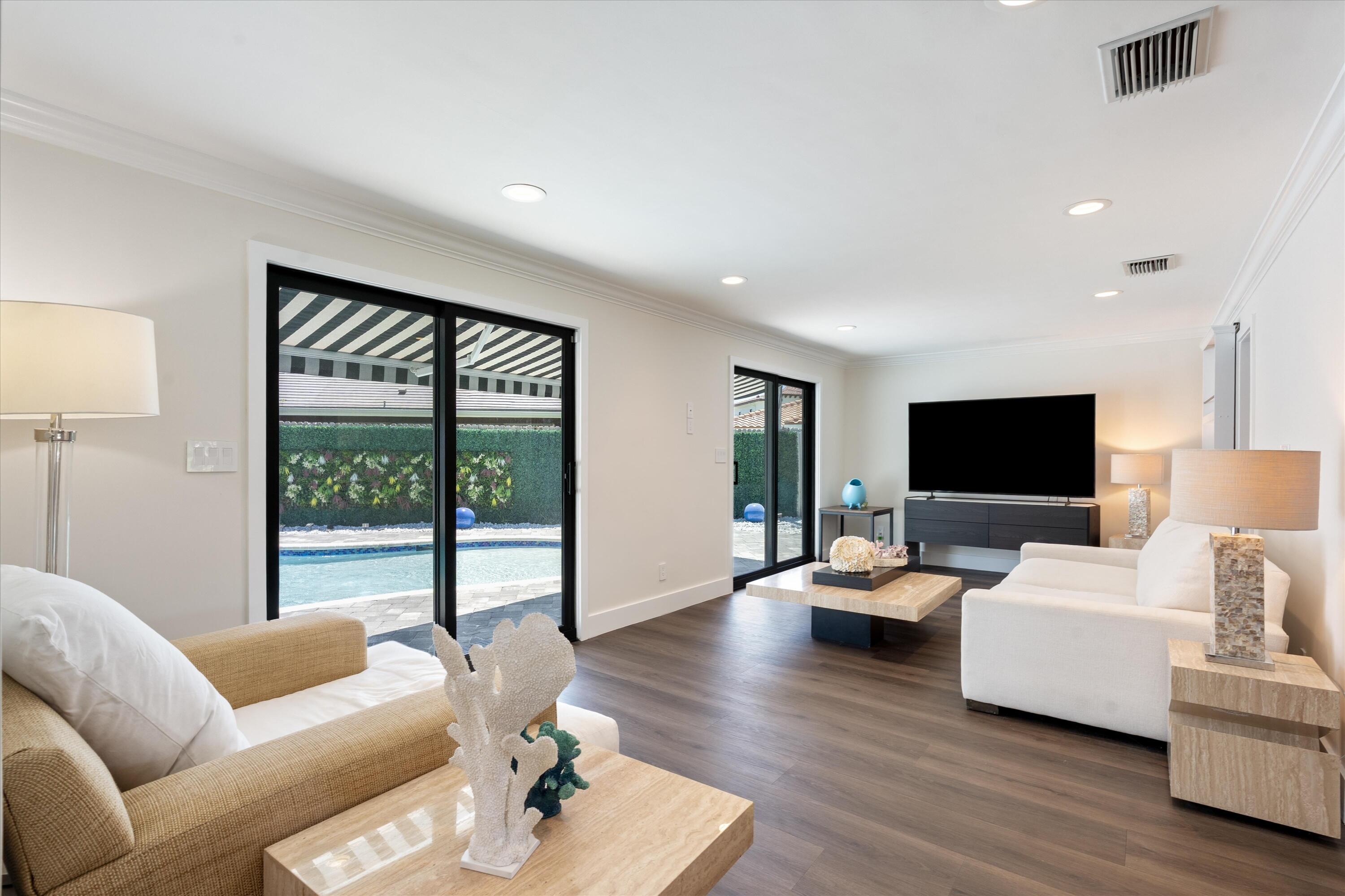 4410 NE 24TH, Lighthouse Point FL 33064