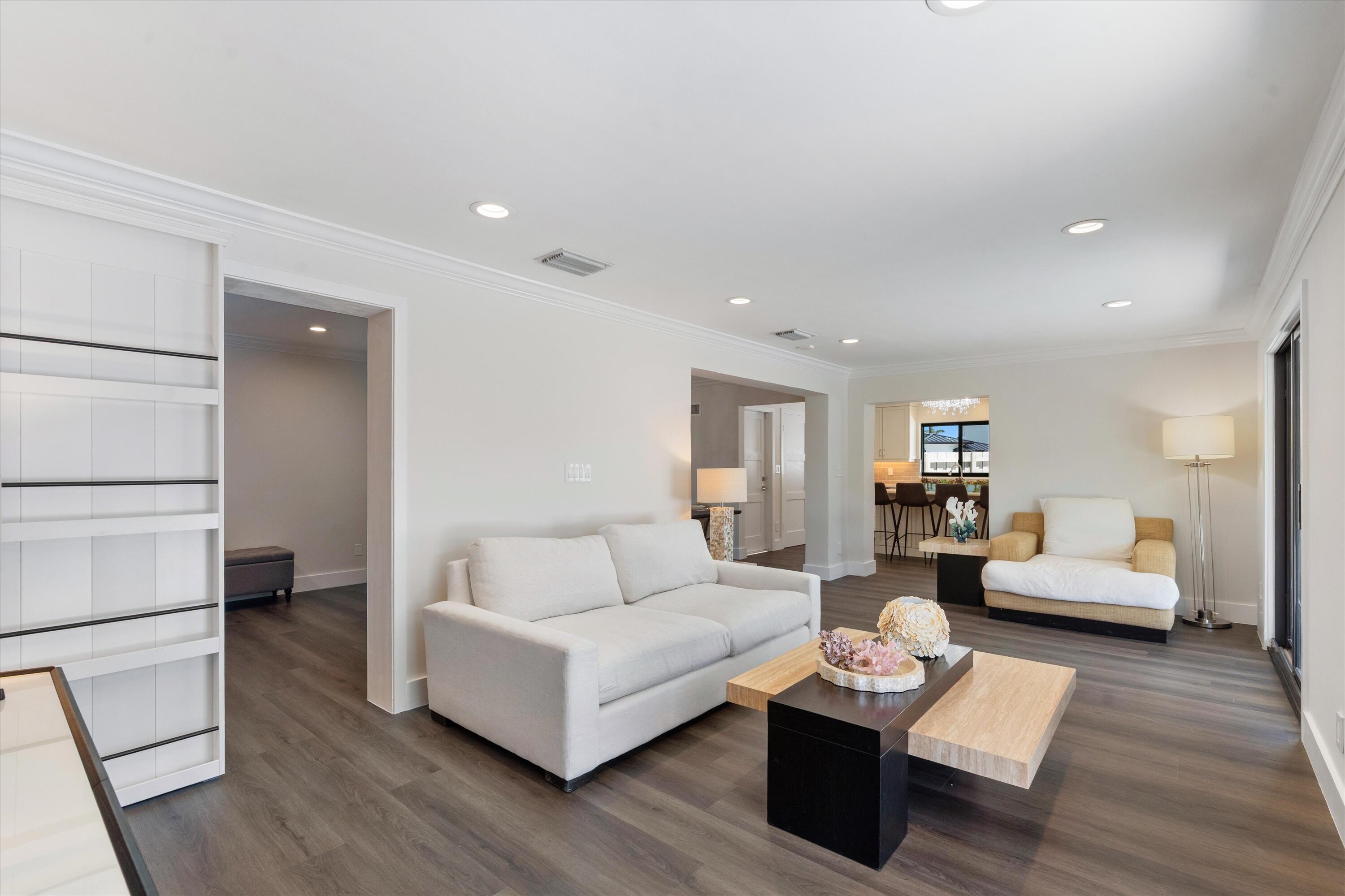 4410 NE 24TH, Lighthouse Point FL 33064
