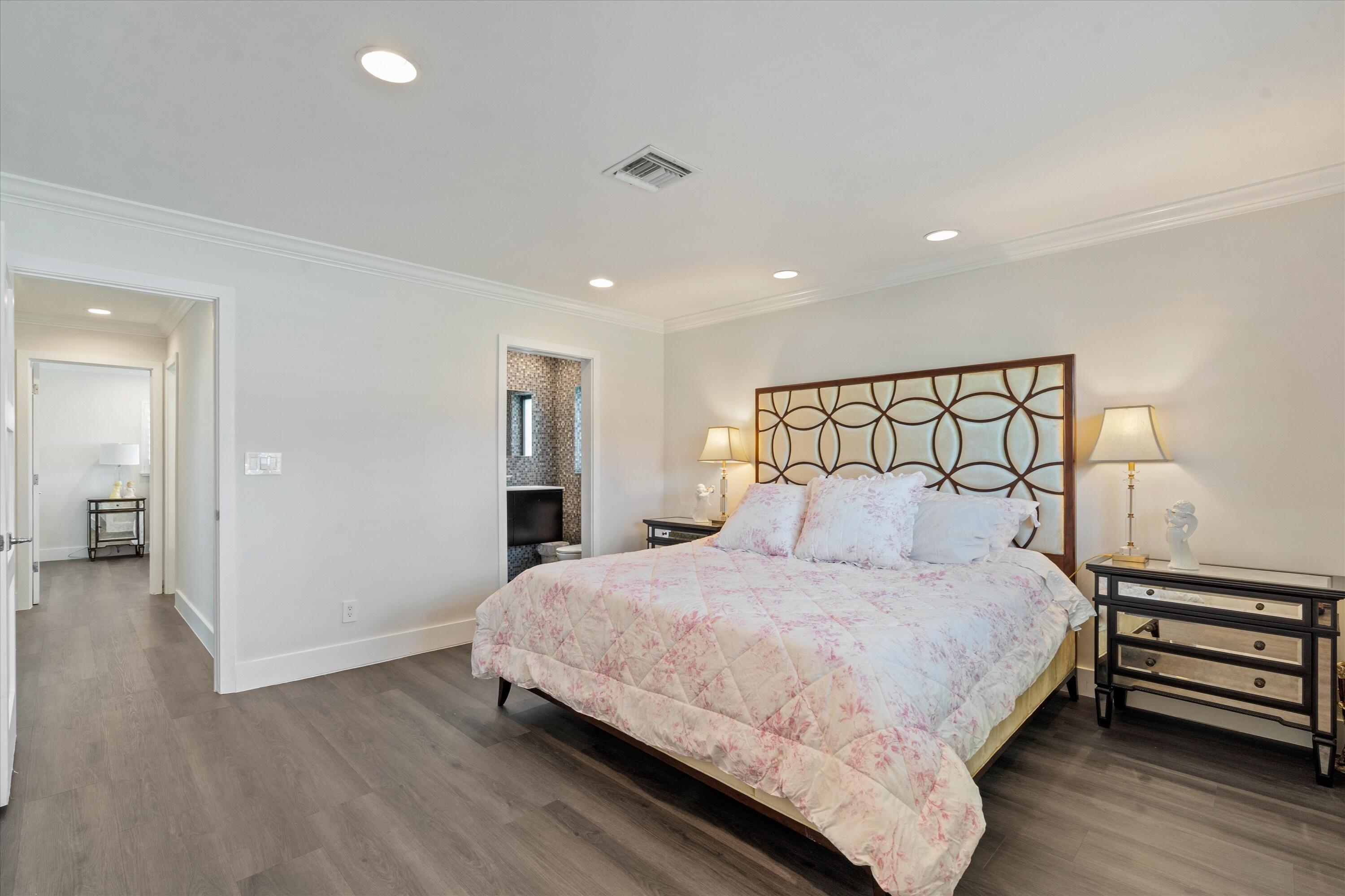 4410 NE 24TH, Lighthouse Point FL 33064