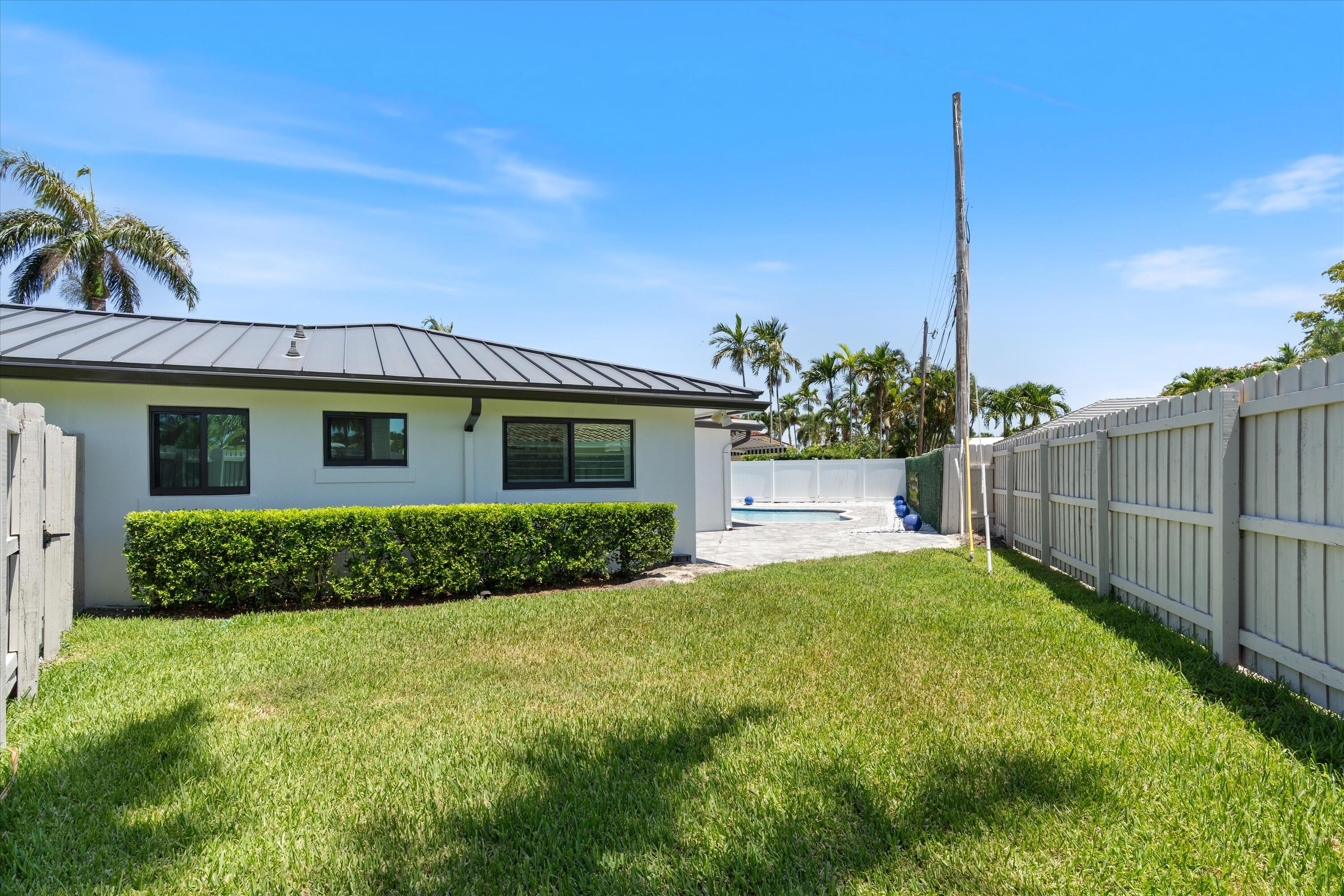 4410 NE 24TH, Lighthouse Point FL 33064