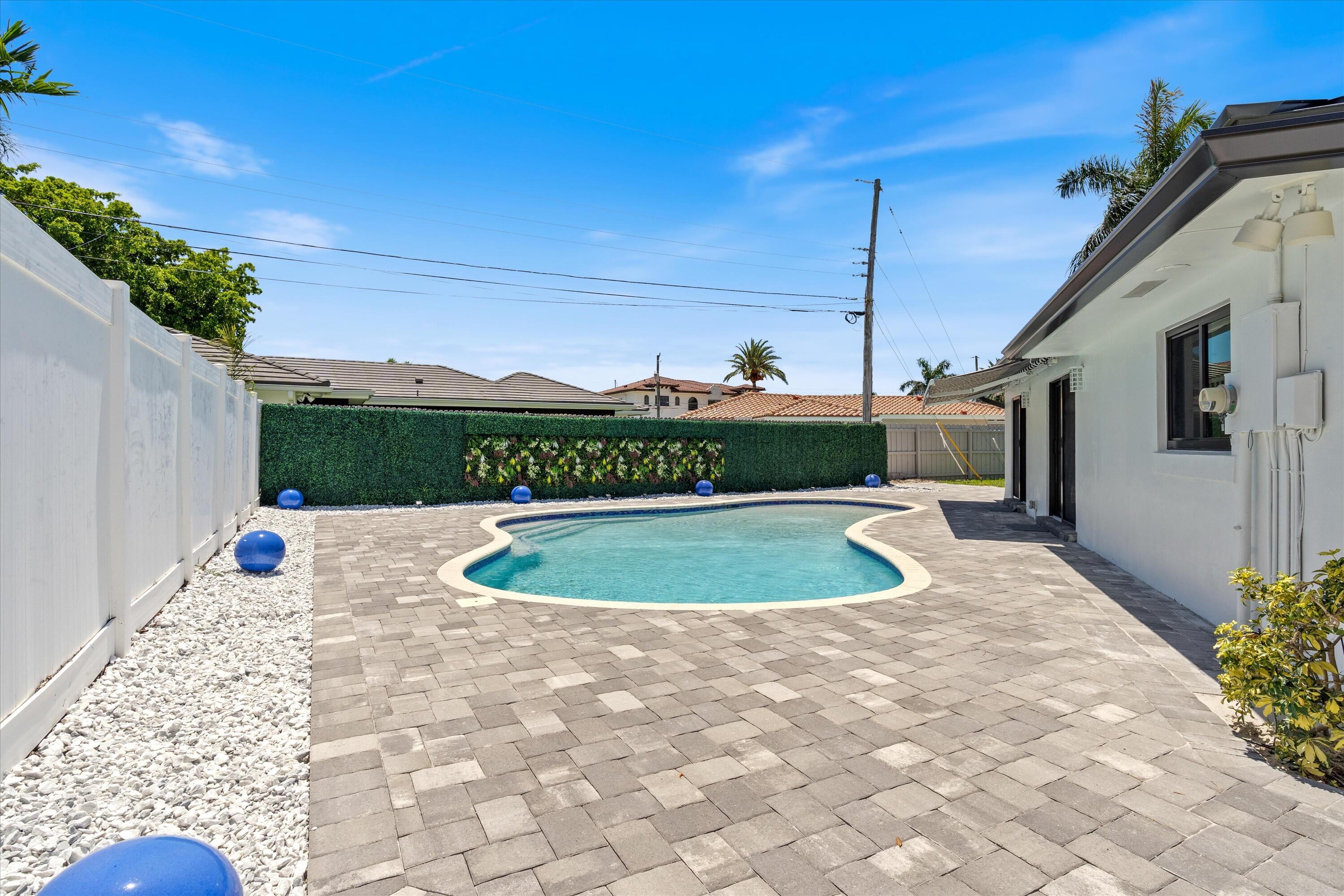 4410 NE 24TH, Lighthouse Point FL 33064