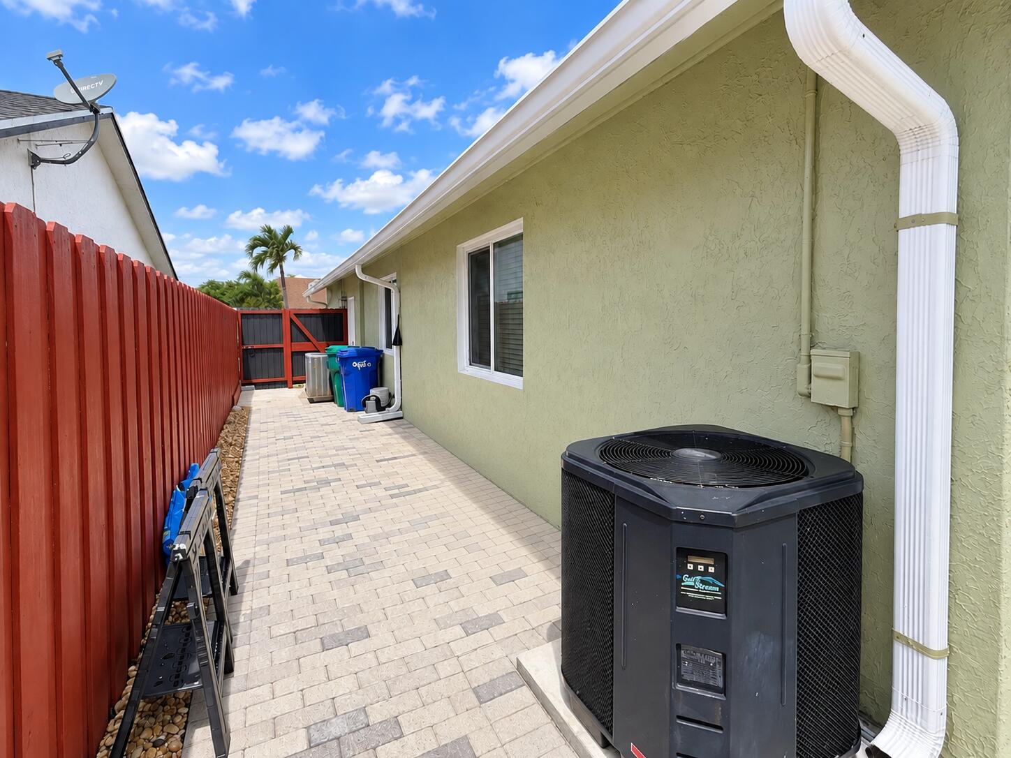 7482 NW 48TH, Lauderhill FL 33319