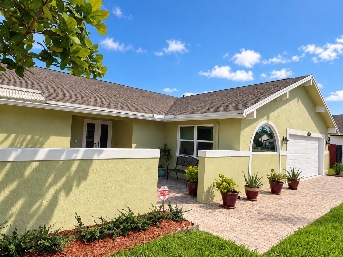 7482 NW 48TH, Lauderhill FL 33319