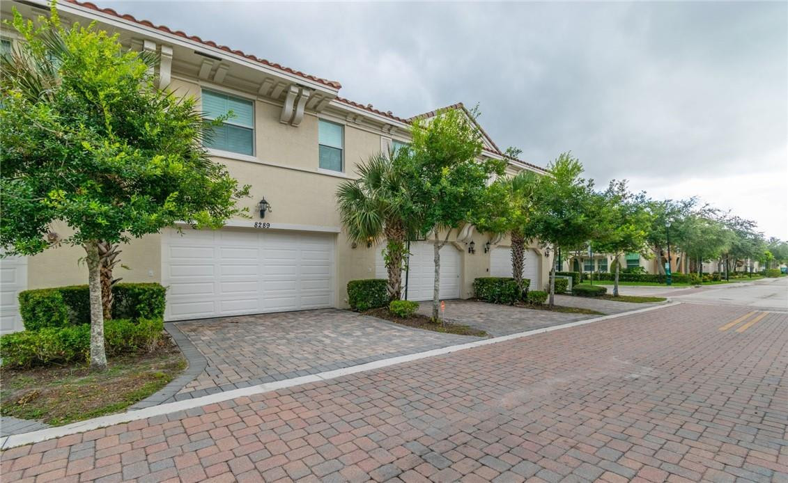 8289 Cascada Isles, Hollywood FL 33024