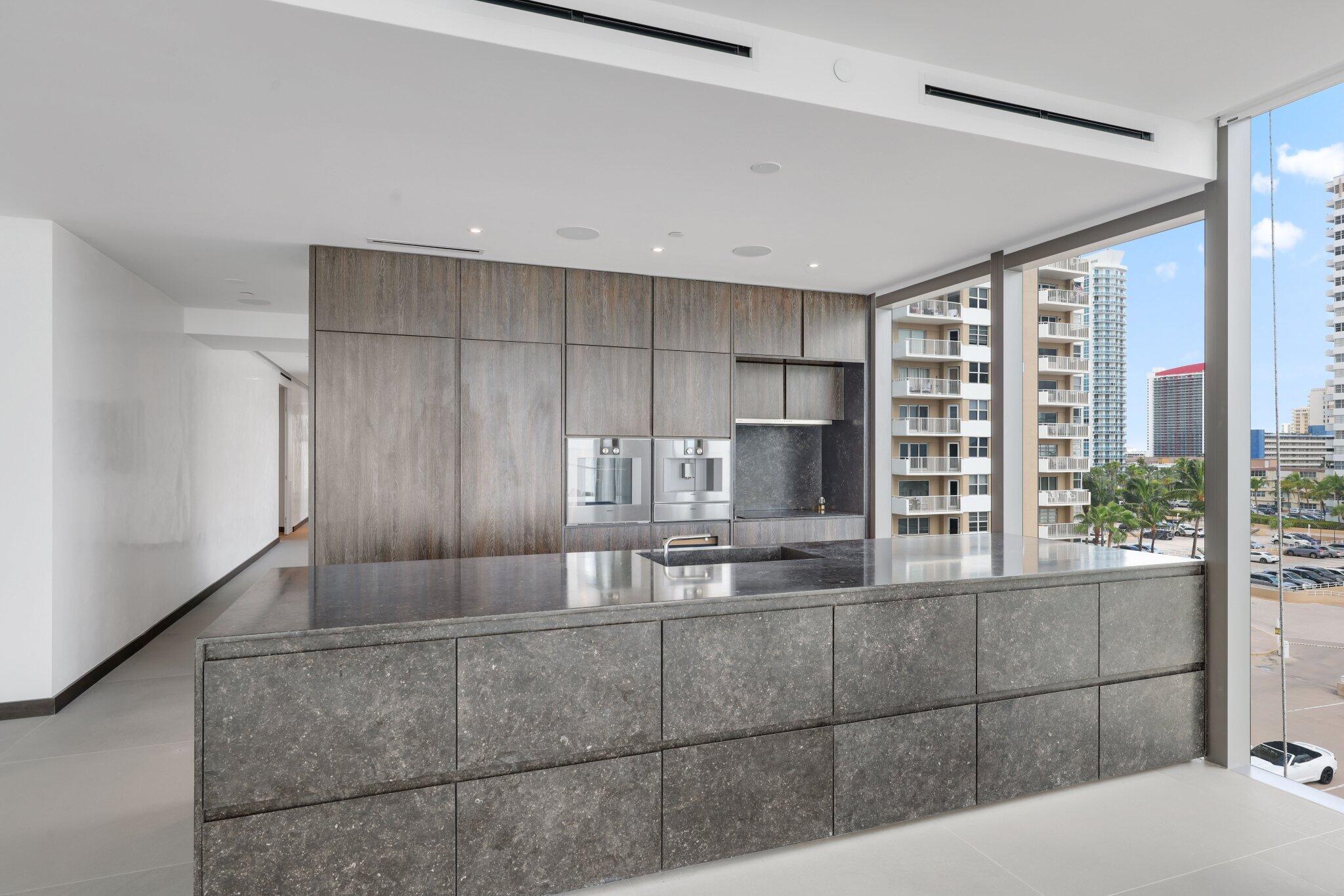 2000 S OCEAN #5A, Hallandale Beach FL 33009
