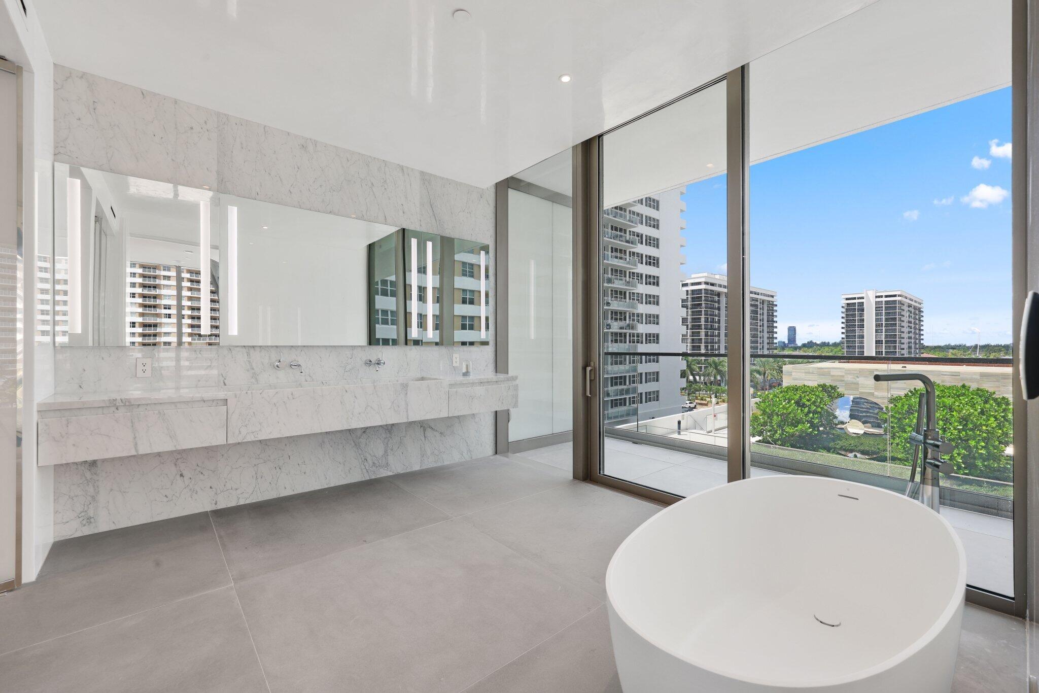 2000 S OCEAN #5A, Hallandale Beach FL 33009