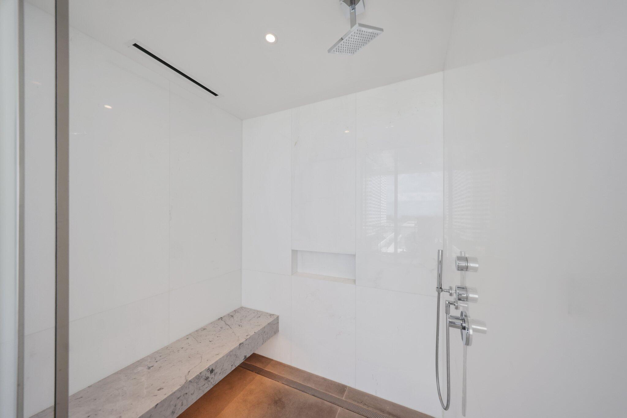 2000 S OCEAN #5A, Hallandale Beach FL 33009