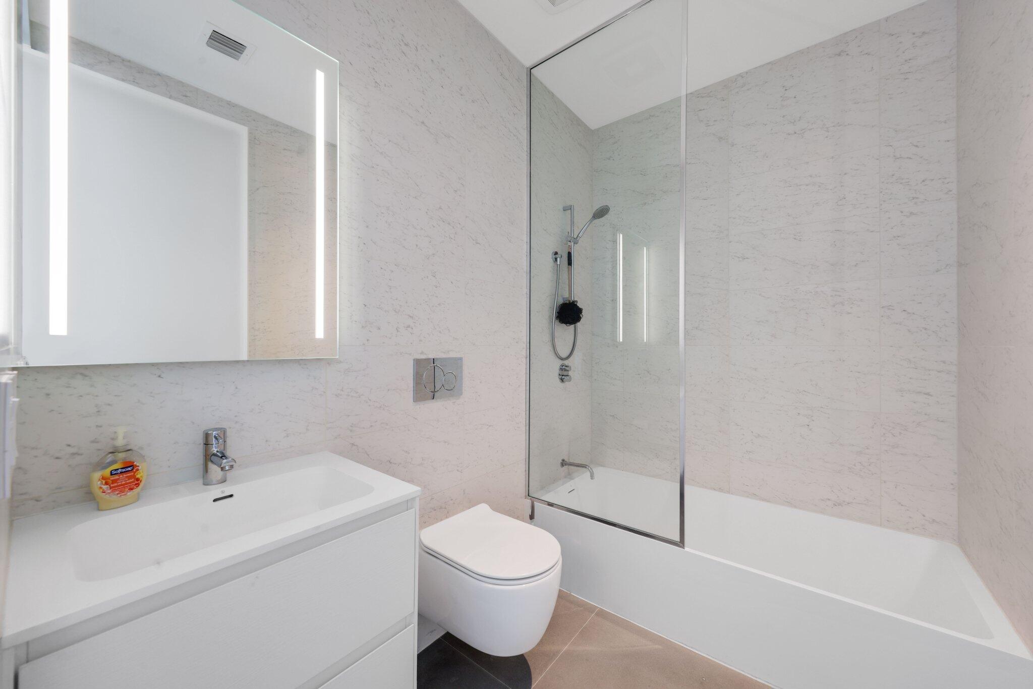 2000 S OCEAN #5A, Hallandale Beach FL 33009