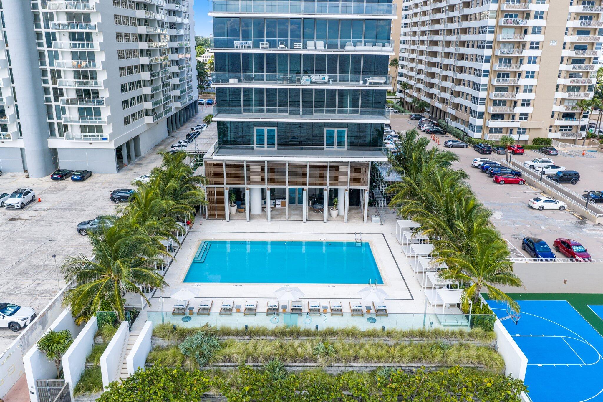 2000 S OCEAN #5A, Hallandale Beach FL 33009