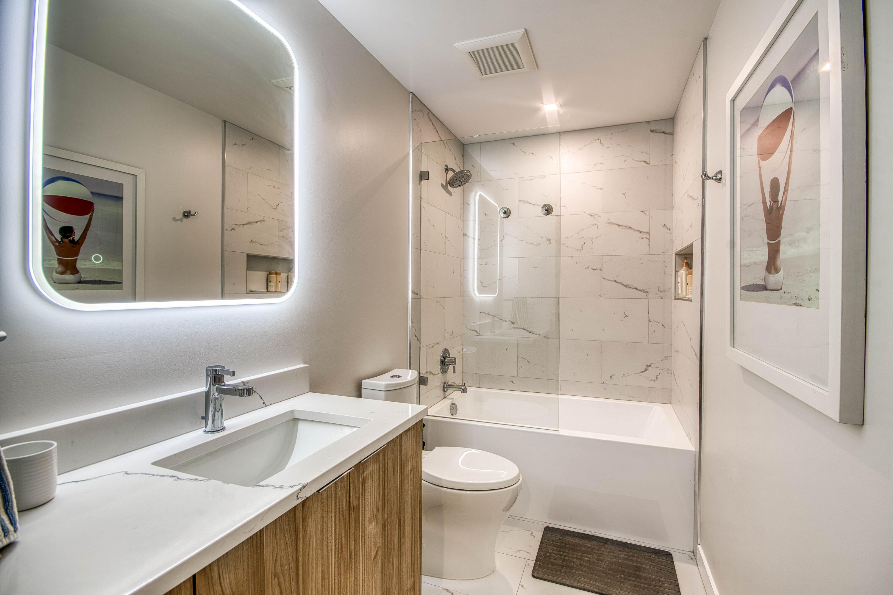 117 Lake #303, Lake Worth FL 33460