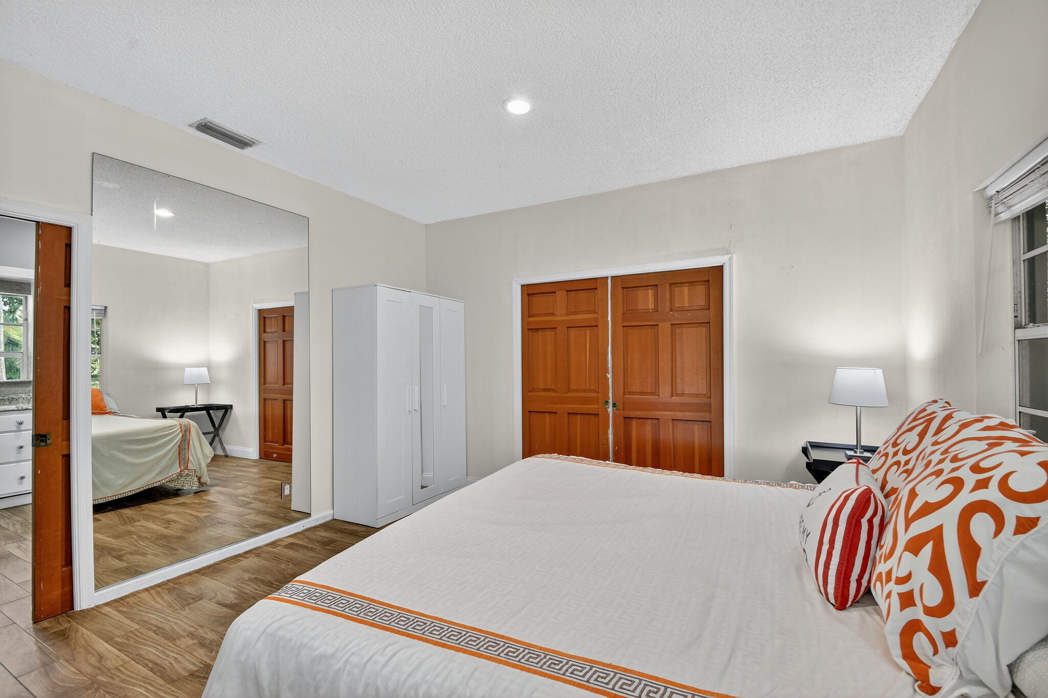 6225 Pine #Cottage, Lake Worth FL 33462