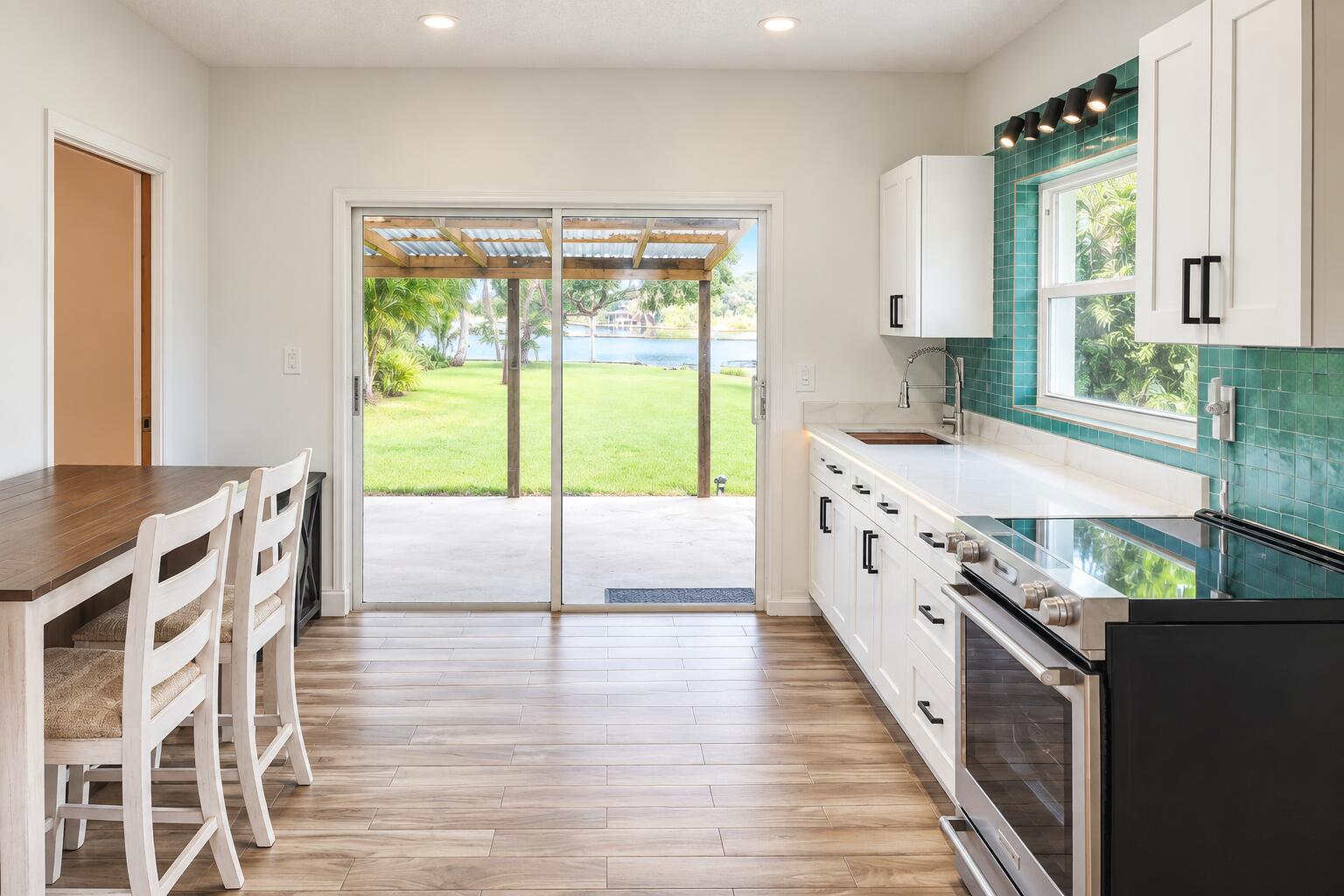6225 Pine #Cottage, Lake Worth FL 33462