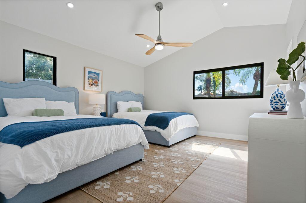 14 SE Paddock, Tequesta FL 33469