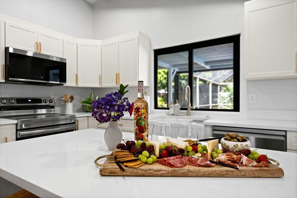 14 SE Paddock, Tequesta FL 33469
