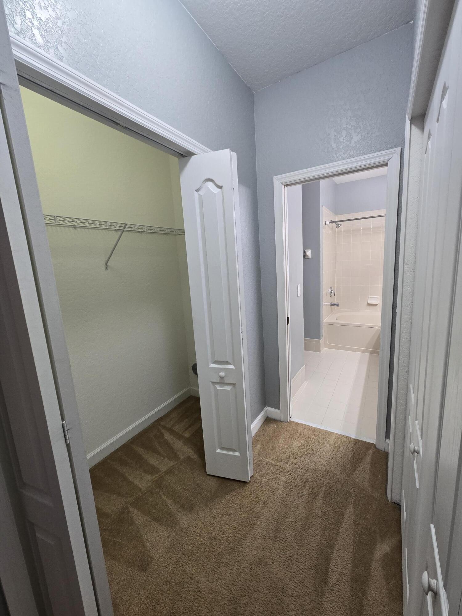1106 SHOMA, Royal Palm Beach FL 33414