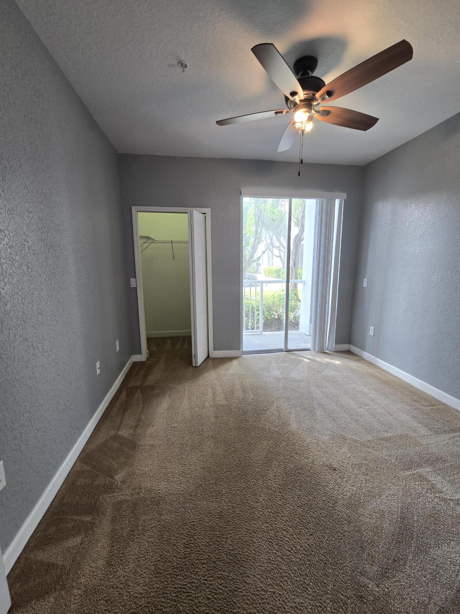 1106 SHOMA, Royal Palm Beach FL 33414