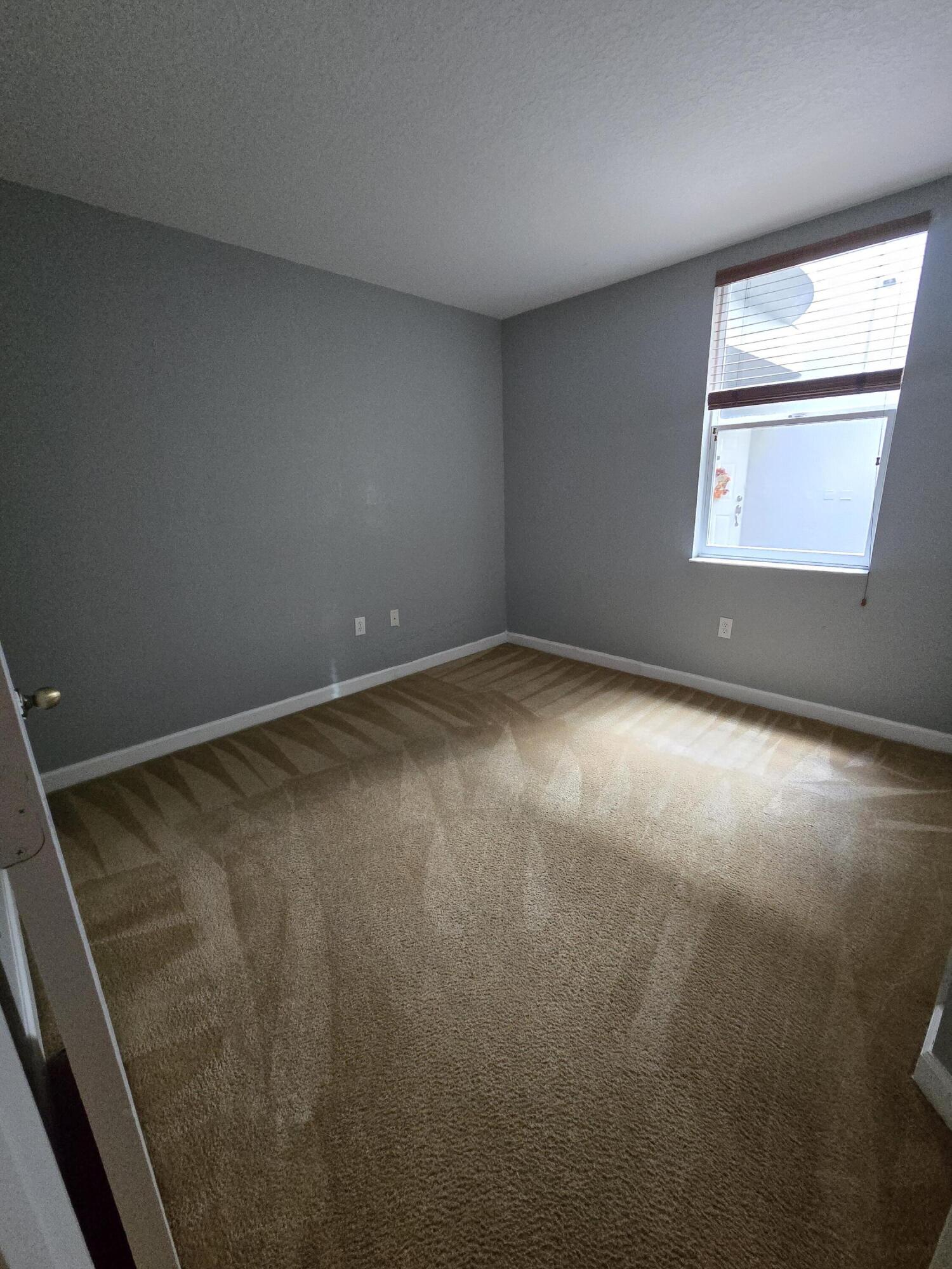 1106 SHOMA, Royal Palm Beach FL 33414