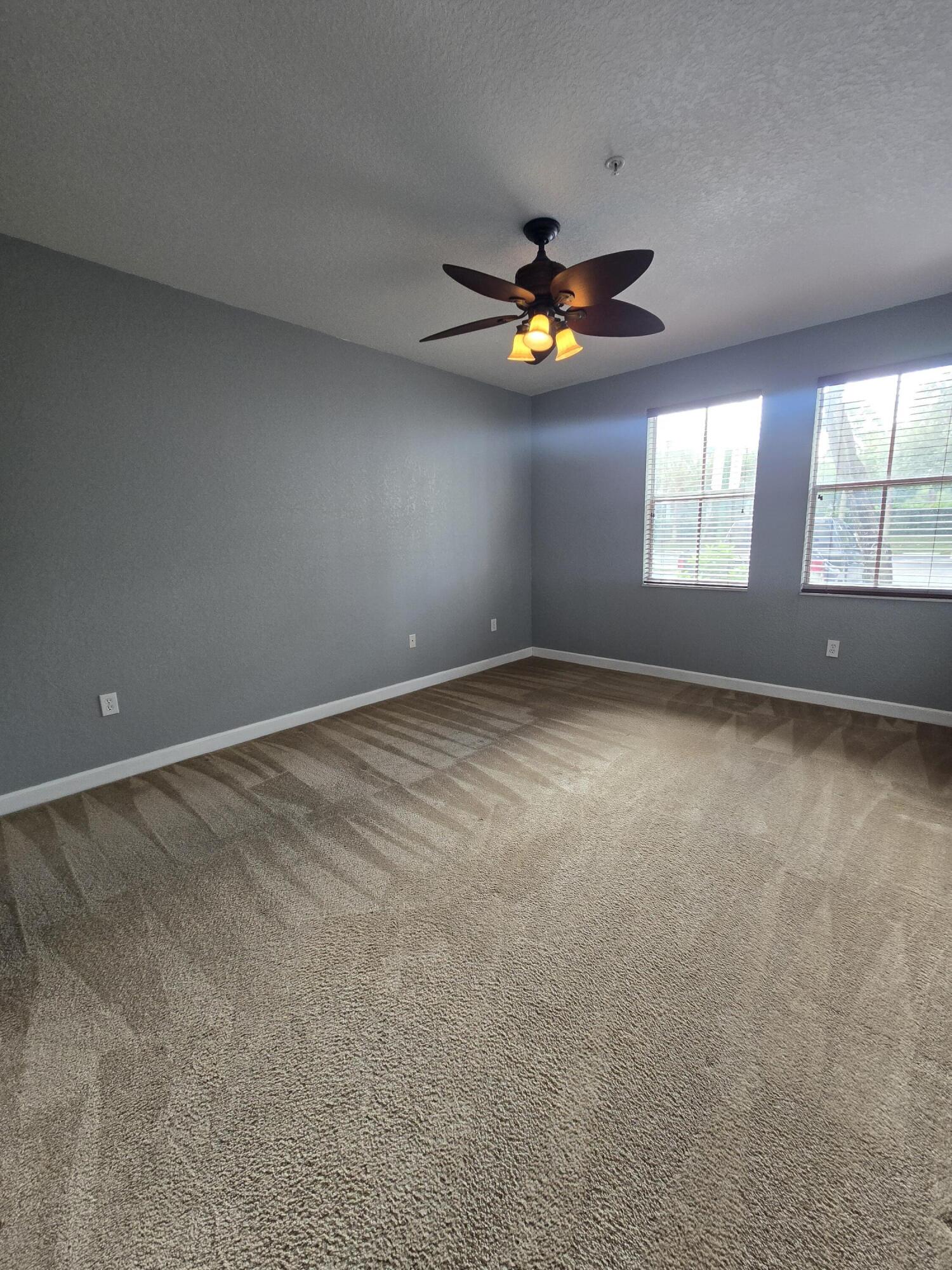 1106 SHOMA, Royal Palm Beach FL 33414