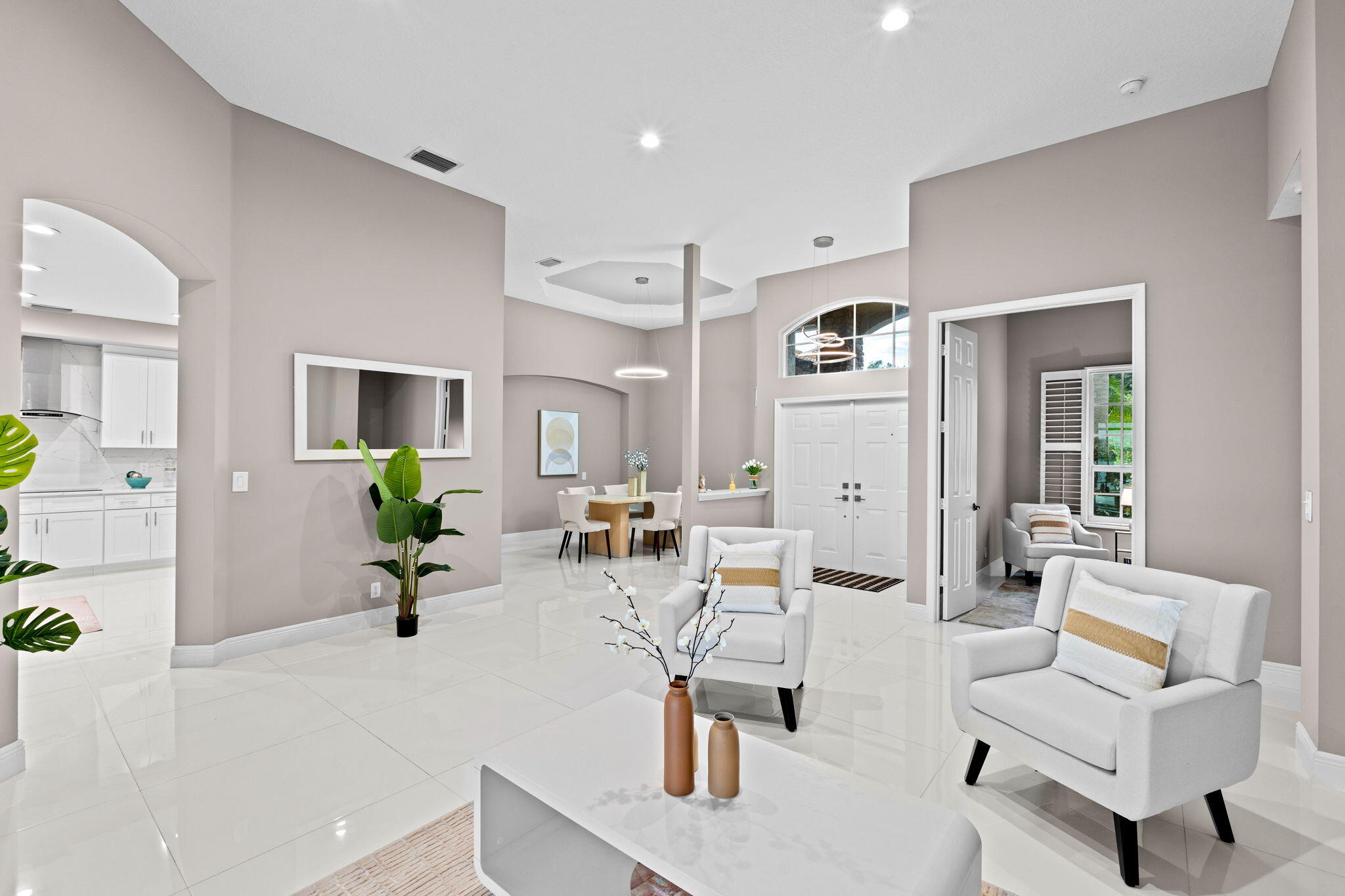9919 Royal Cardigan, West Palm Beach FL 33411