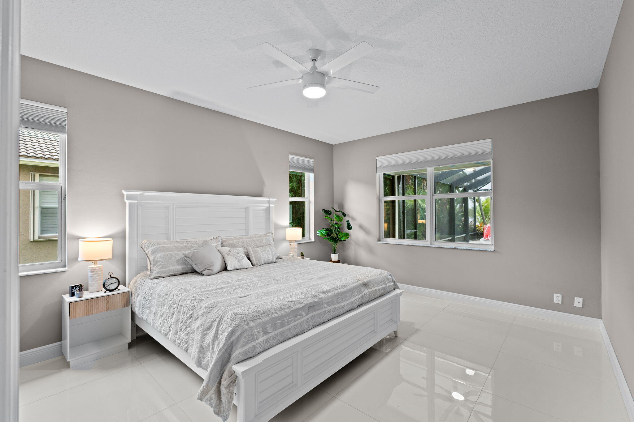 9919 Royal Cardigan, West Palm Beach FL 33411